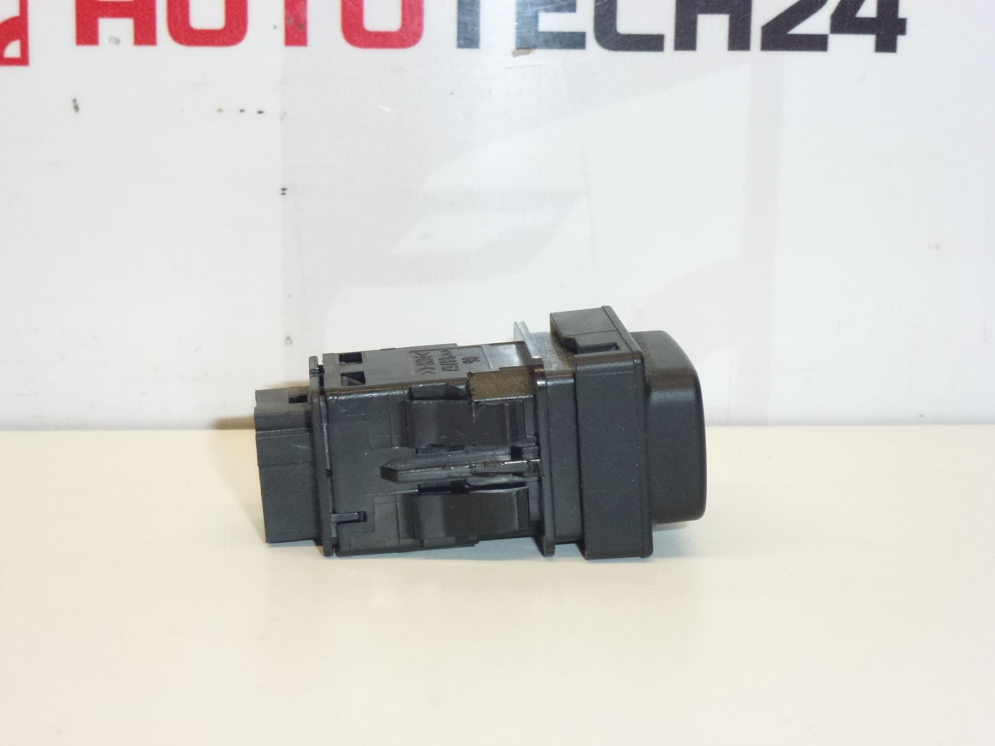 Kytkin Citroën Peugeot 96553139XT 6590Z7 - Image 2