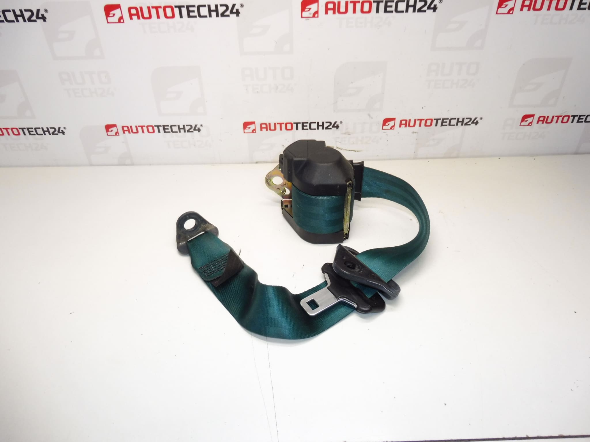Takaturvavyö Citroën Berlingo ja Peugeot Partner 8973YP