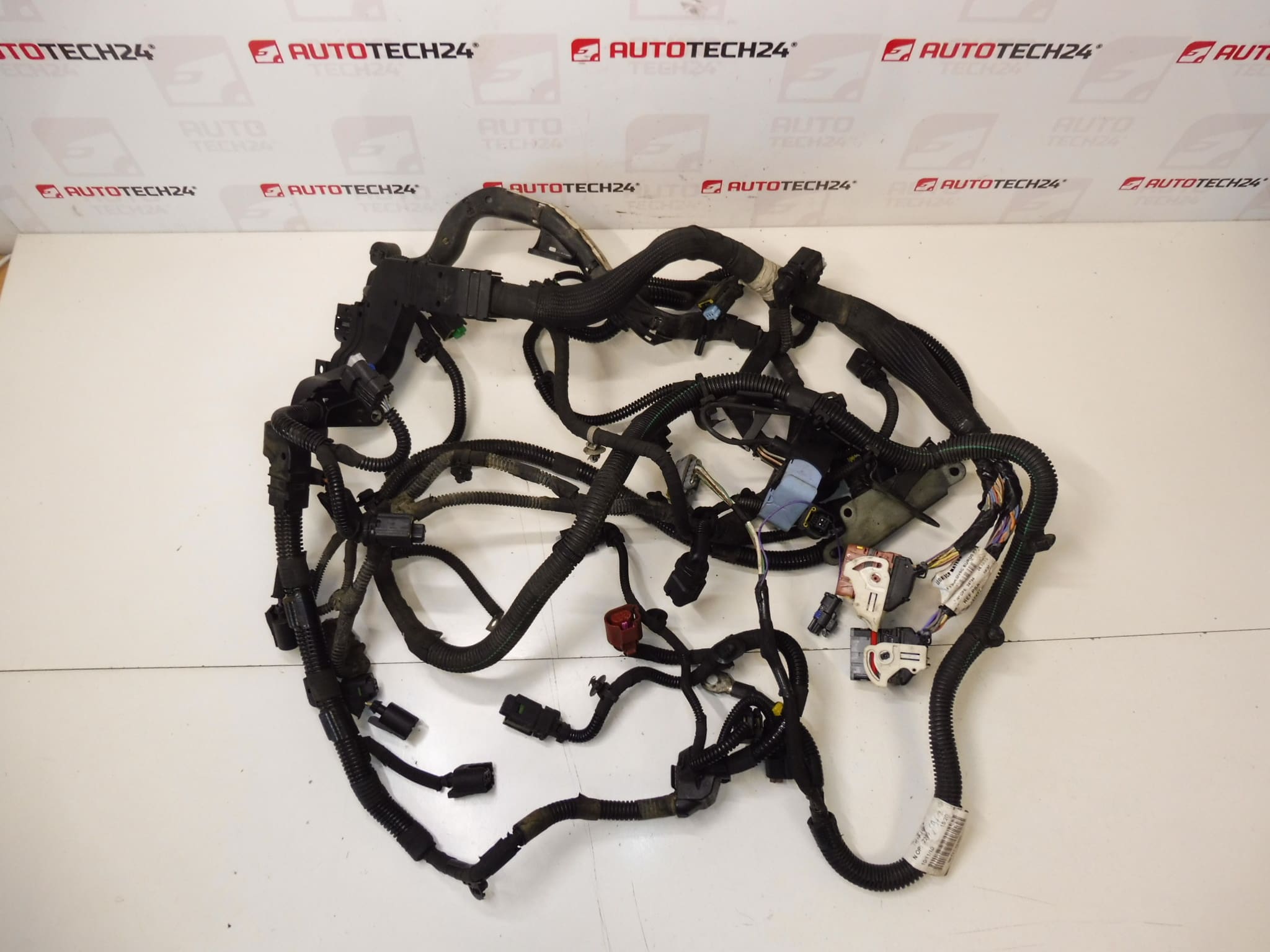 Päämoottorikokoonpano 1.6 e-HDI Citroën Peugeot 9678303780 9671135480 9673749780