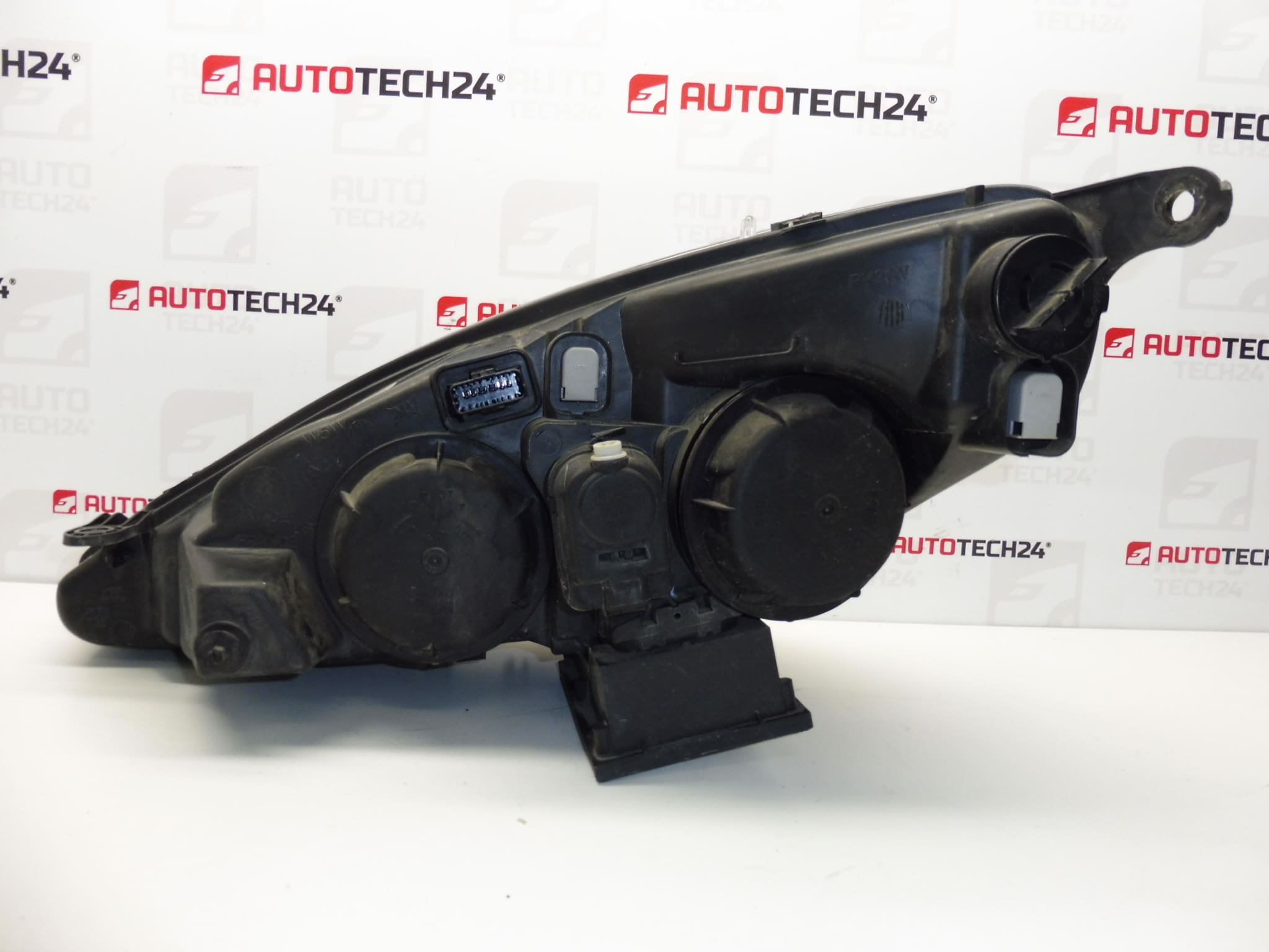 Oikea etu xenon-valo Peugeot 607 89004892 620659 - Image 2