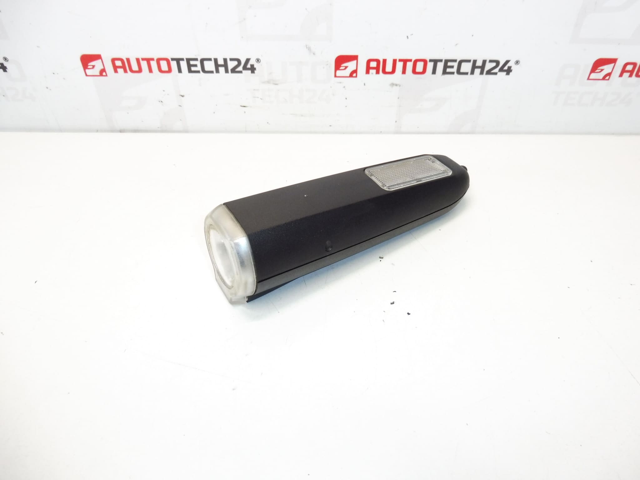 Käsipoltin Citroën Peugeot 6362Z0