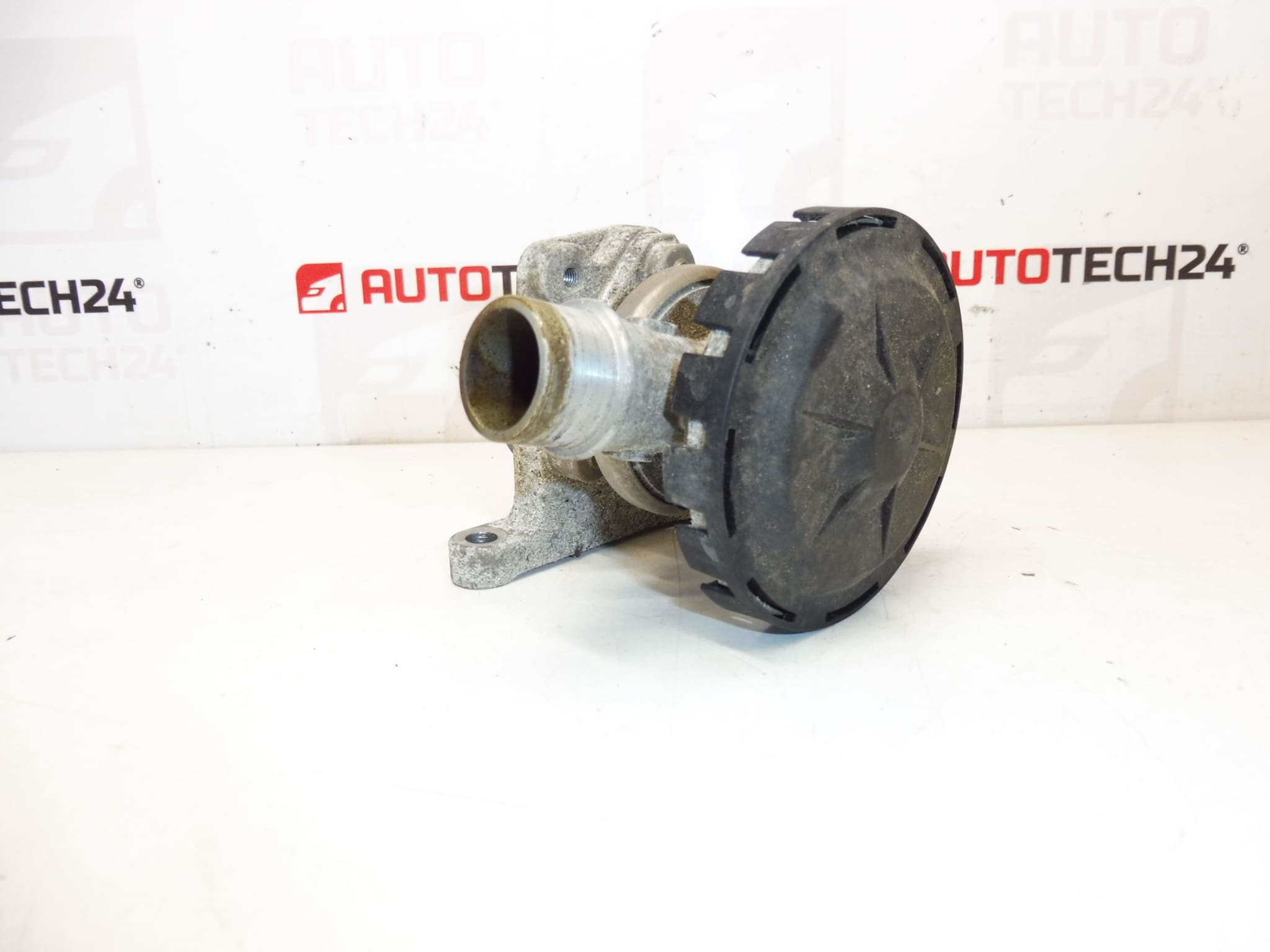 Päästöventtiili 1.1, 1.4 ja 1.6 8V Citroën PSA Peugeot 161824 1628EJ - Image 2