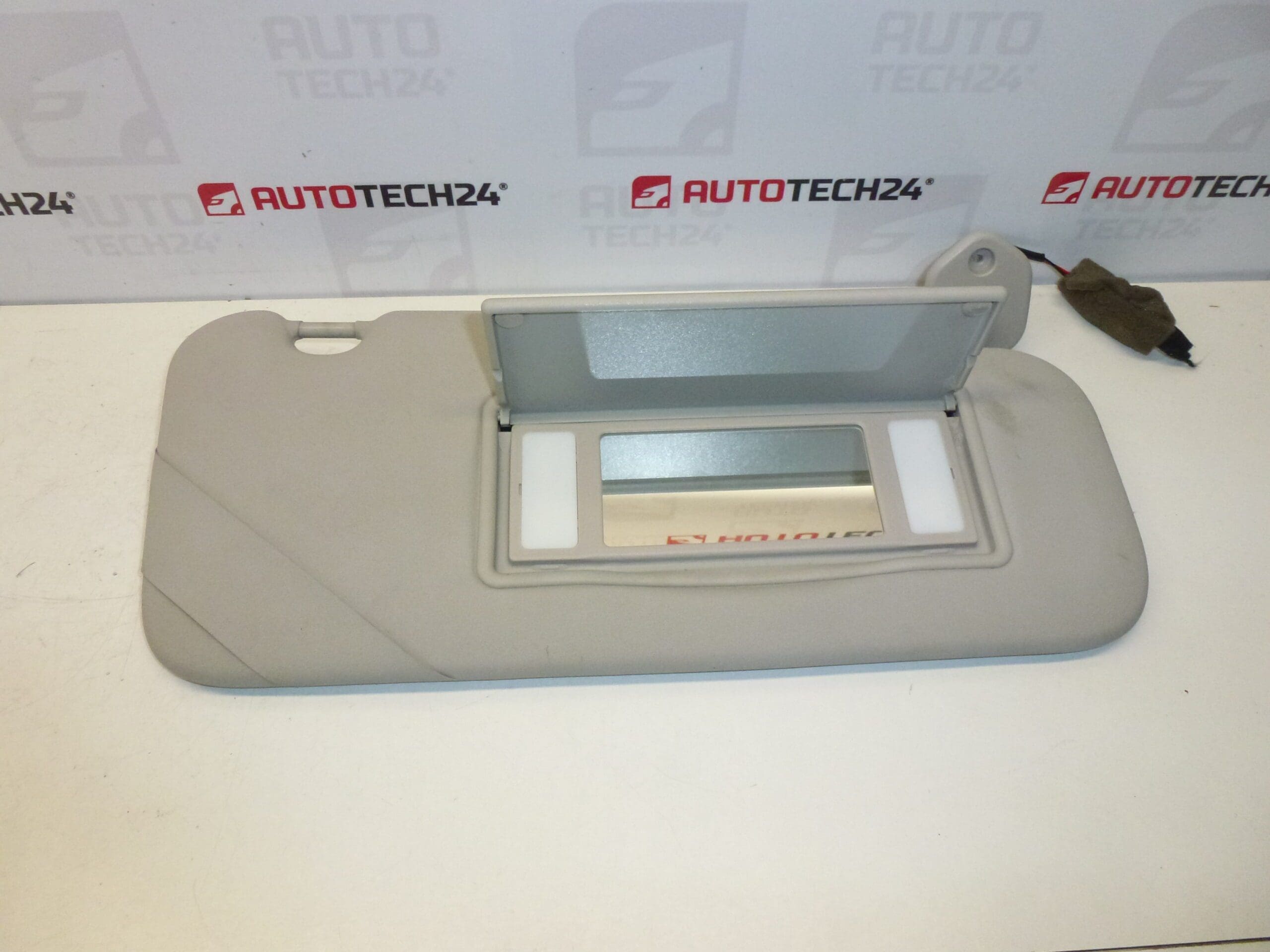 Aurinkosuoja Citroën C5 I II oikea 8143NQ - Image 2