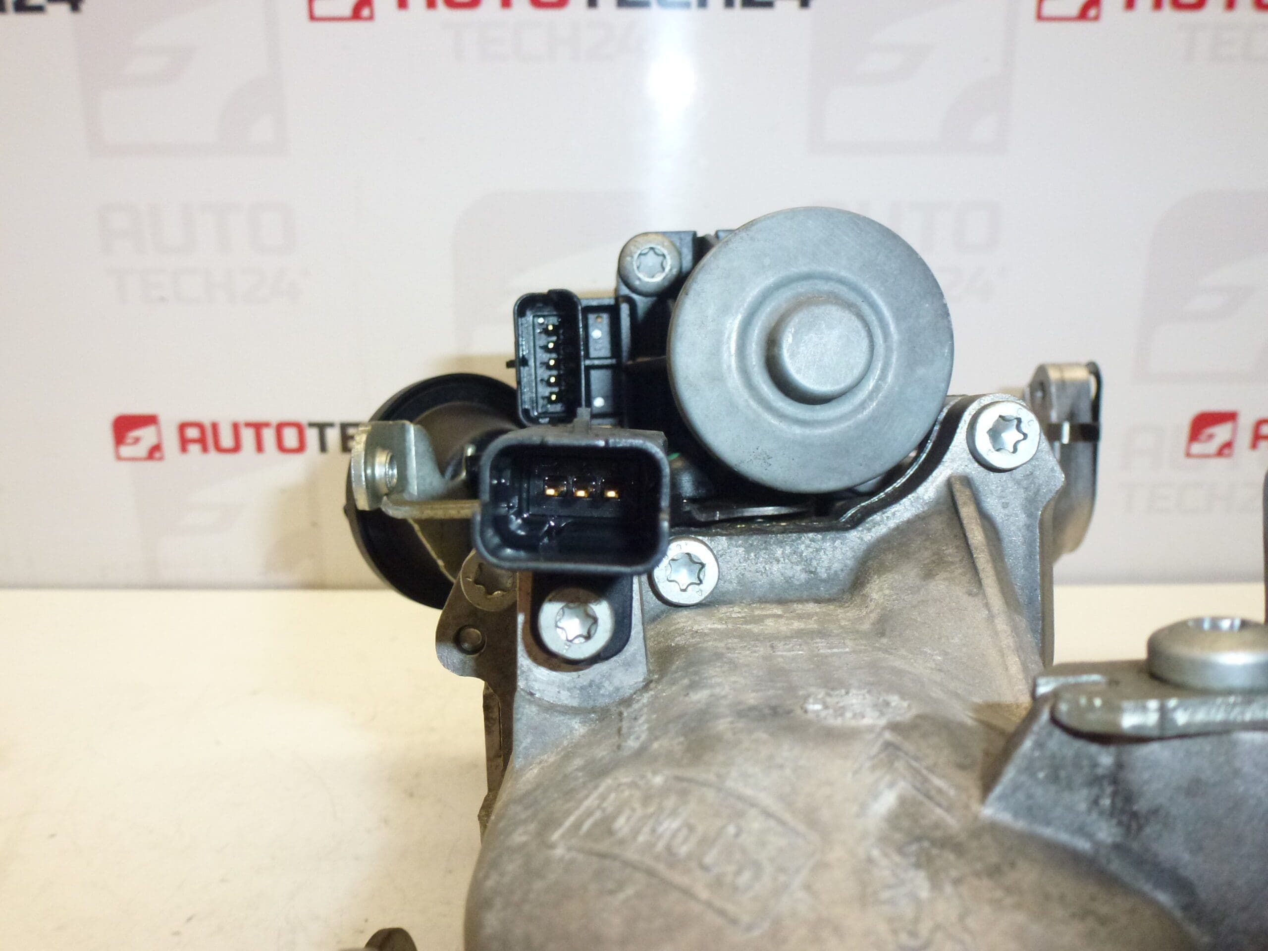 EGR-venttiili anturilla 1.4 HDI 1.6 HDI Citroën Peugeot 9671187780 1618LC - Image 2