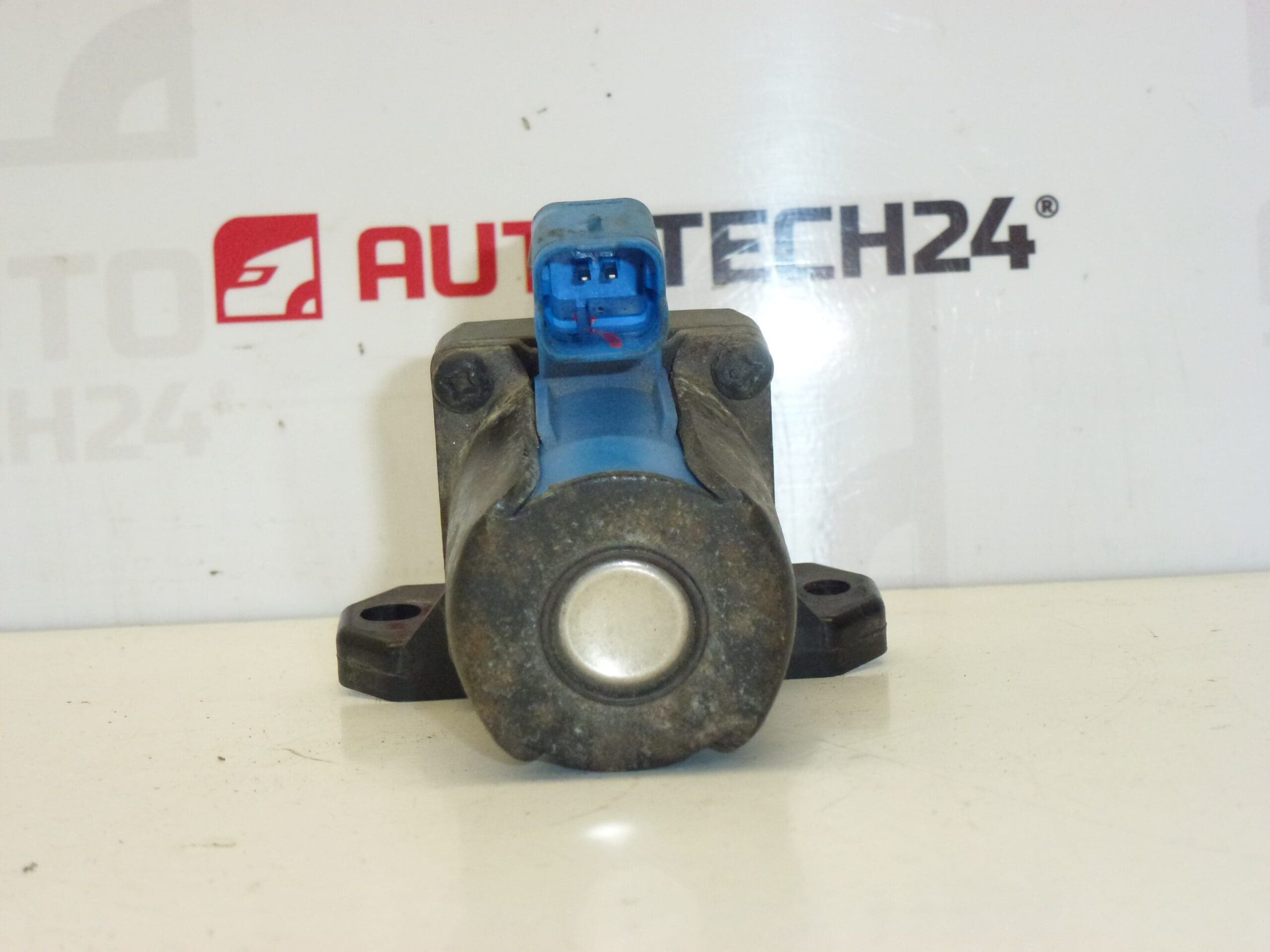 Kylmäaineen purkuventtiili Citroën Peugeot 9640953980 132333 - Image 2