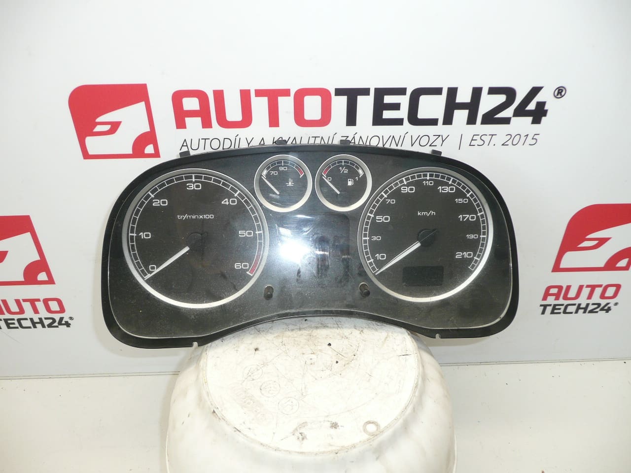 Nopeusmittari Peugeot 307 198 tuhat km 9655476580 G00