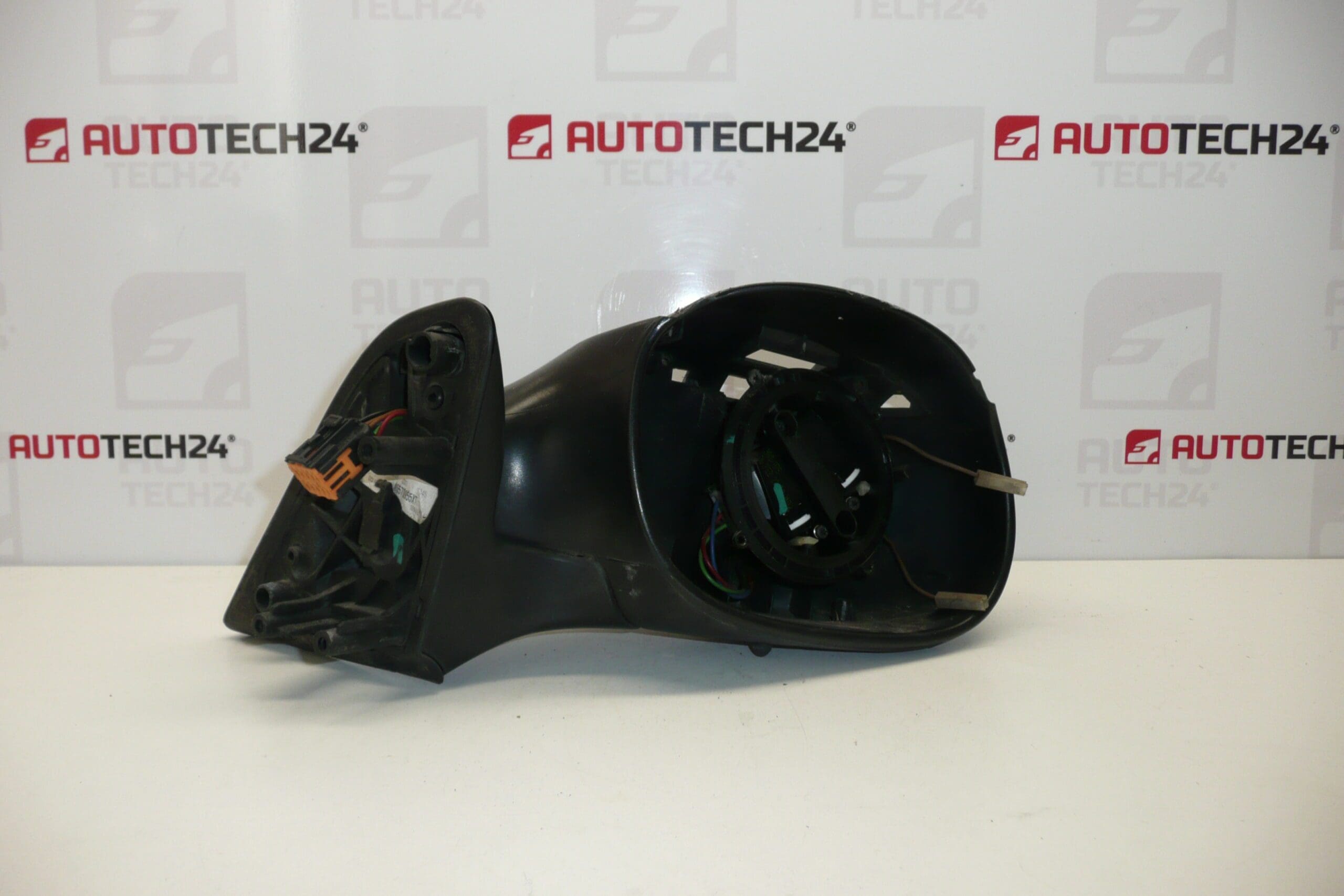 Oikea sivupeili Citroën Xsara Picasso 96570955XT 815351