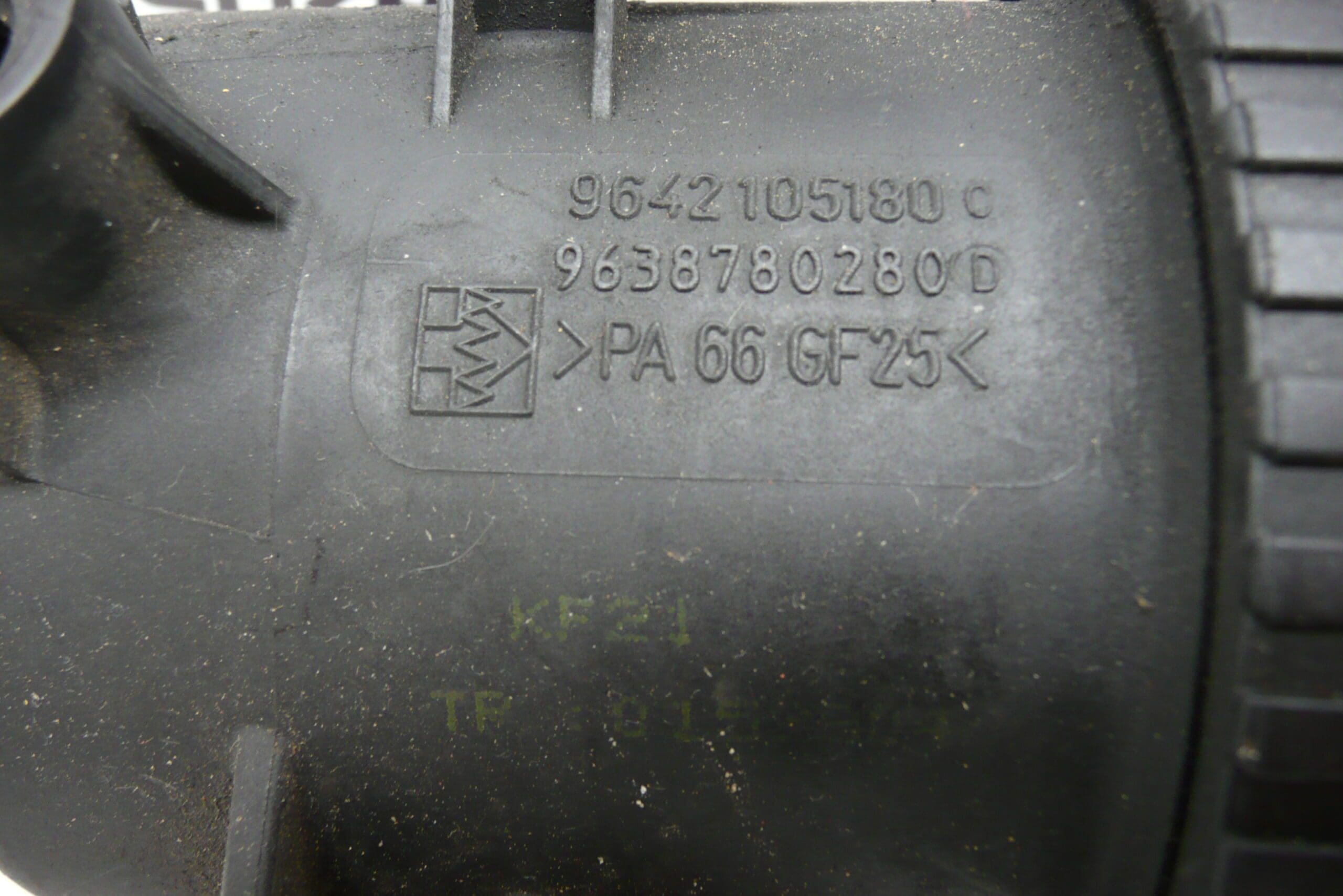 Polttoainesuodatin HDI 2 ulostuloa 9642105180 9638780280 190430 - Image 2