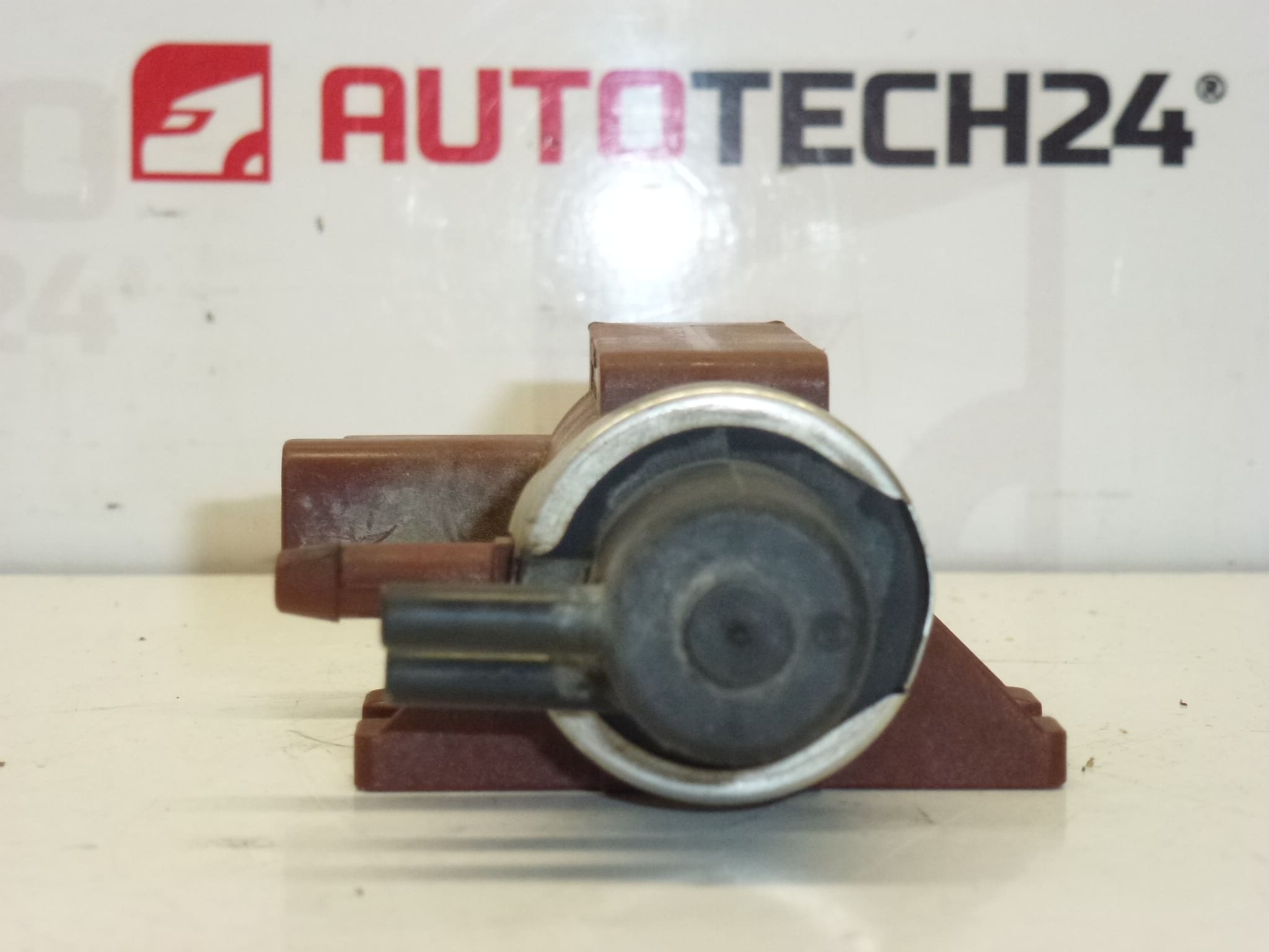 Tyhjiöventtiili Citroën Pierburg 7.00968.03 9652997580 - Image 2