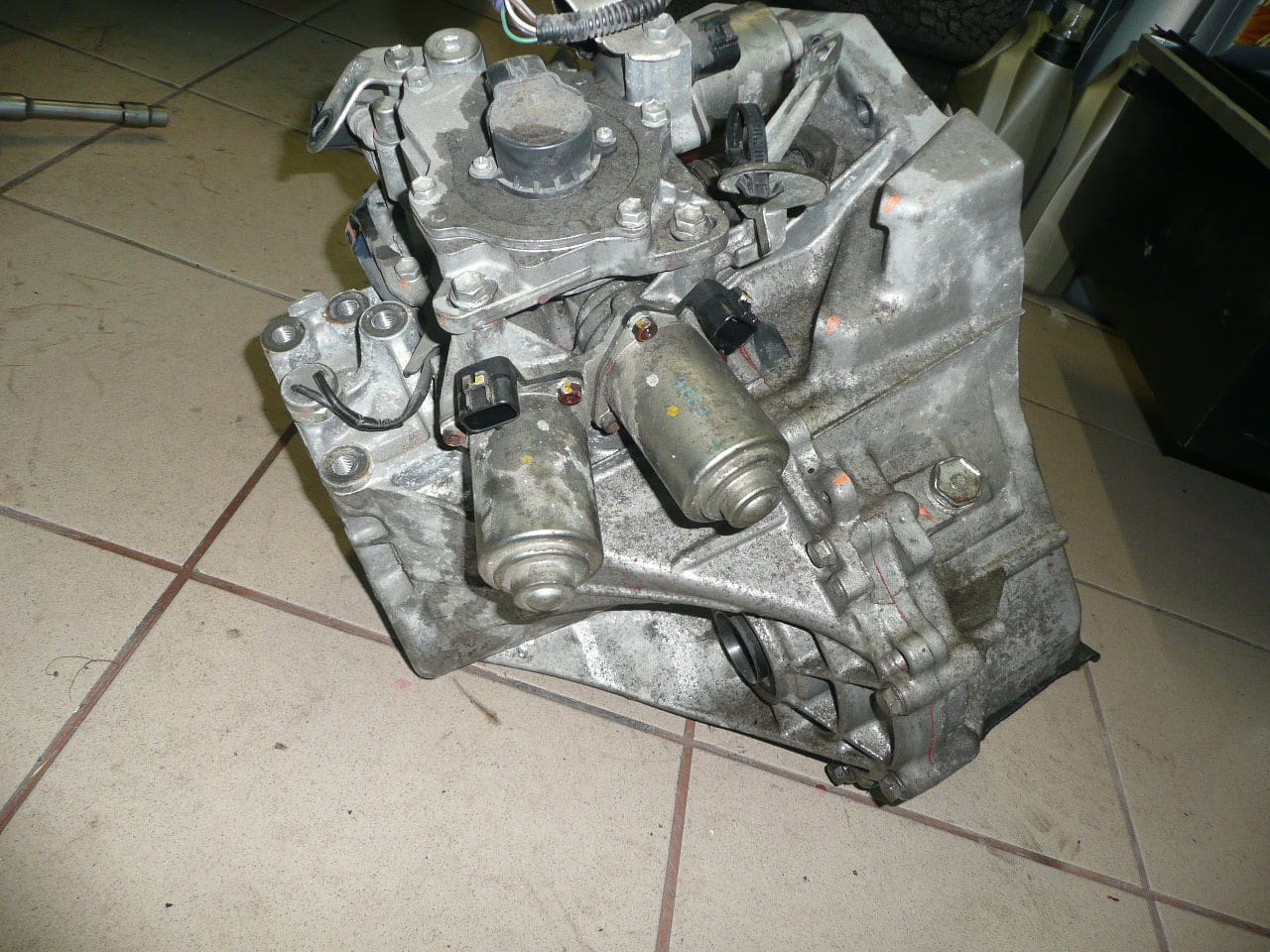 Vaihteisto Citroën Peugeot 1.0i Sensodrive Kompletti 2222QF - Image 2