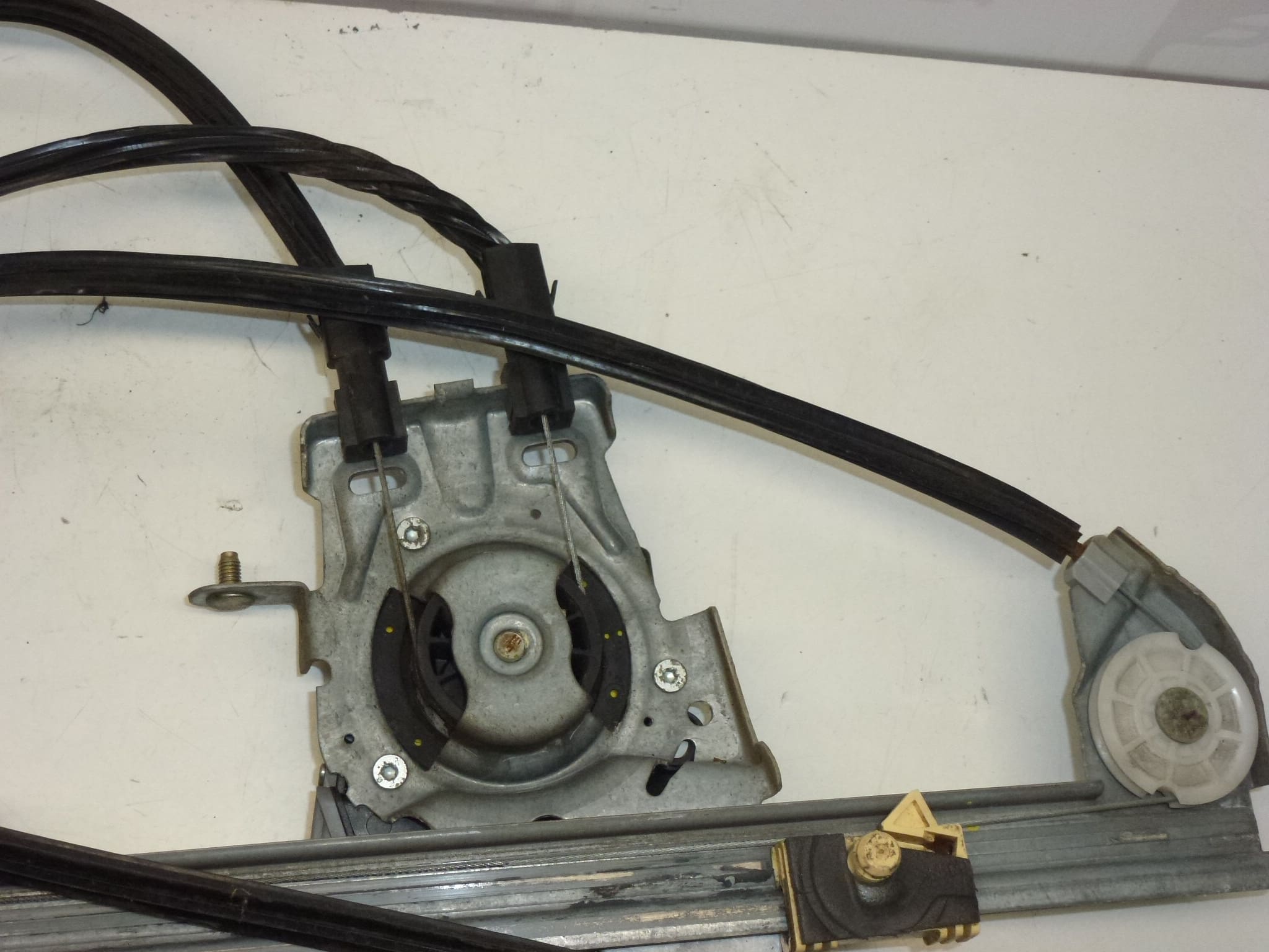 Vasen Oikean Etuikkunan Mekanismi Citroën C3 PLURIEL 9643369480 9221P1 - Image 2