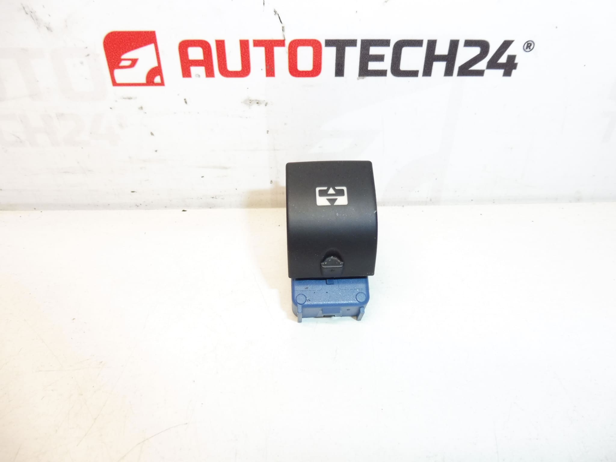 Citroën Peugeot kattoluukun säädin 96565343XT 649032