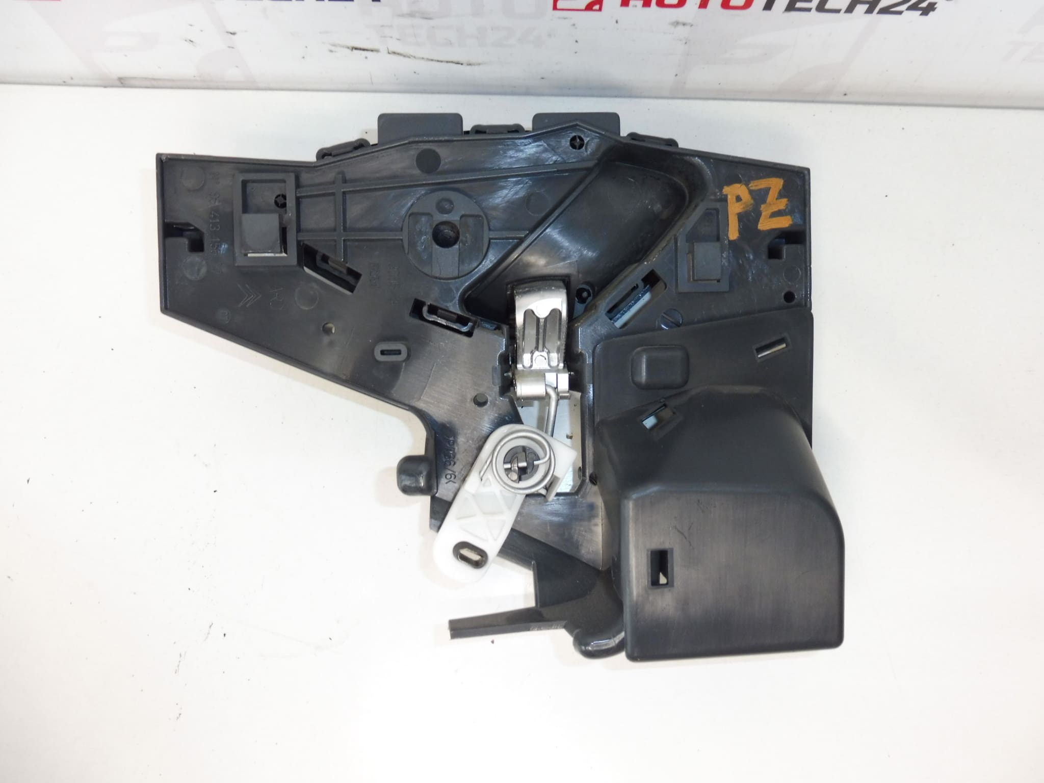 Sisäovipaino - oikeat takaluukut Citroën C5 I ja II 9633366577 9143J0 9143E1 - Image 2