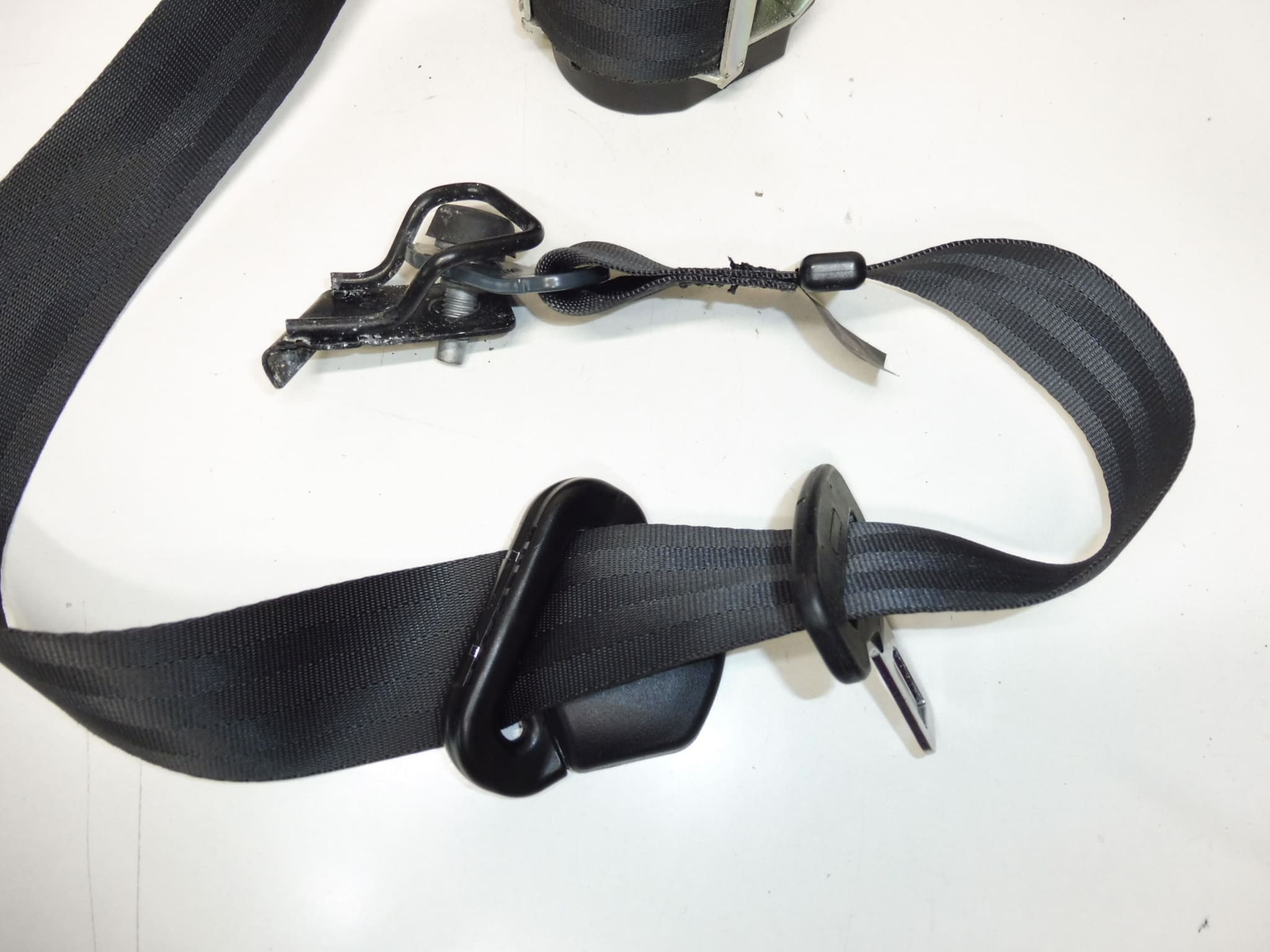 Peugeot 308 turvavyö, osanumero 96814182XX/8975T8 - Image 2