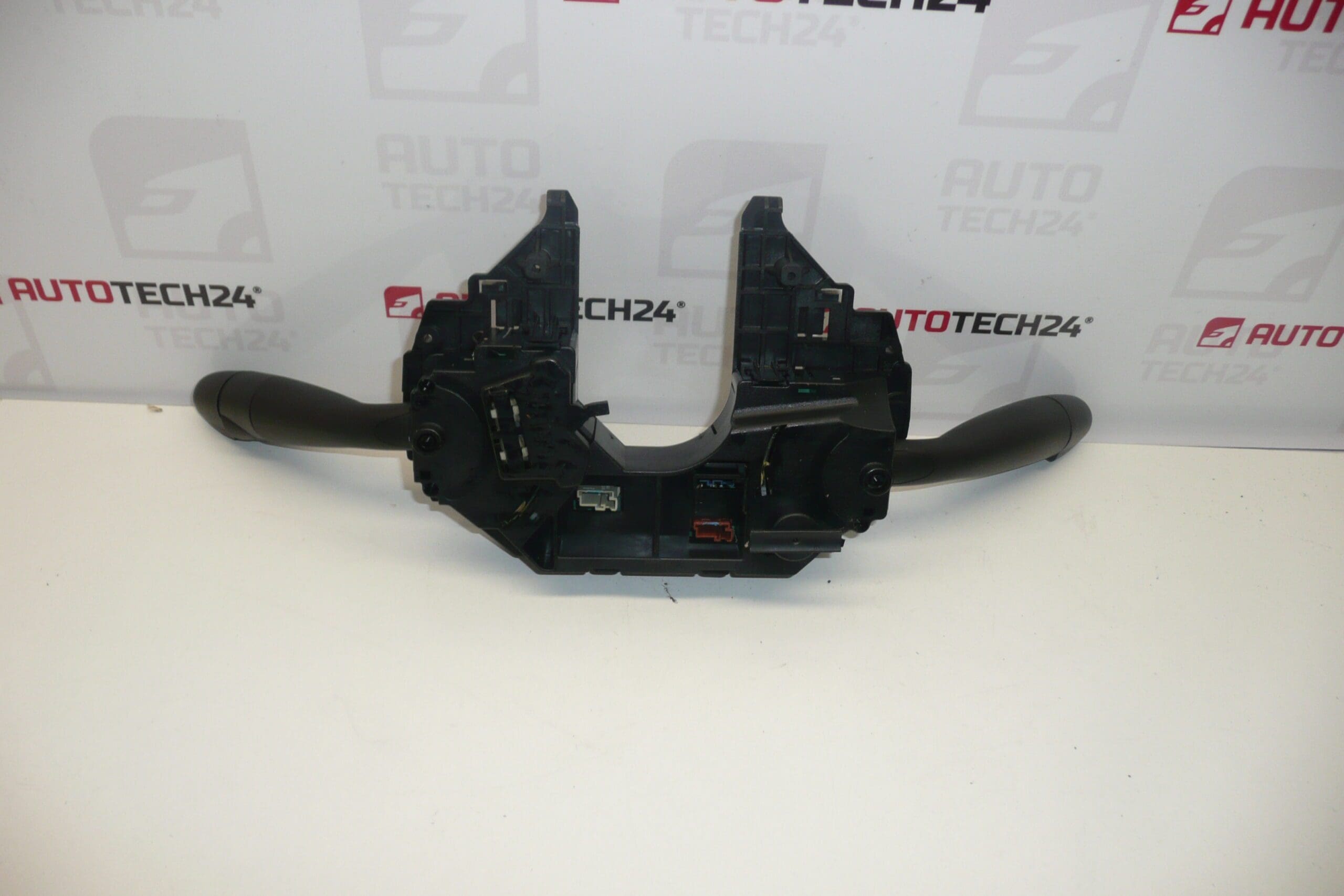 Kuljettaja Citroën C4 96627924XT 6242HN