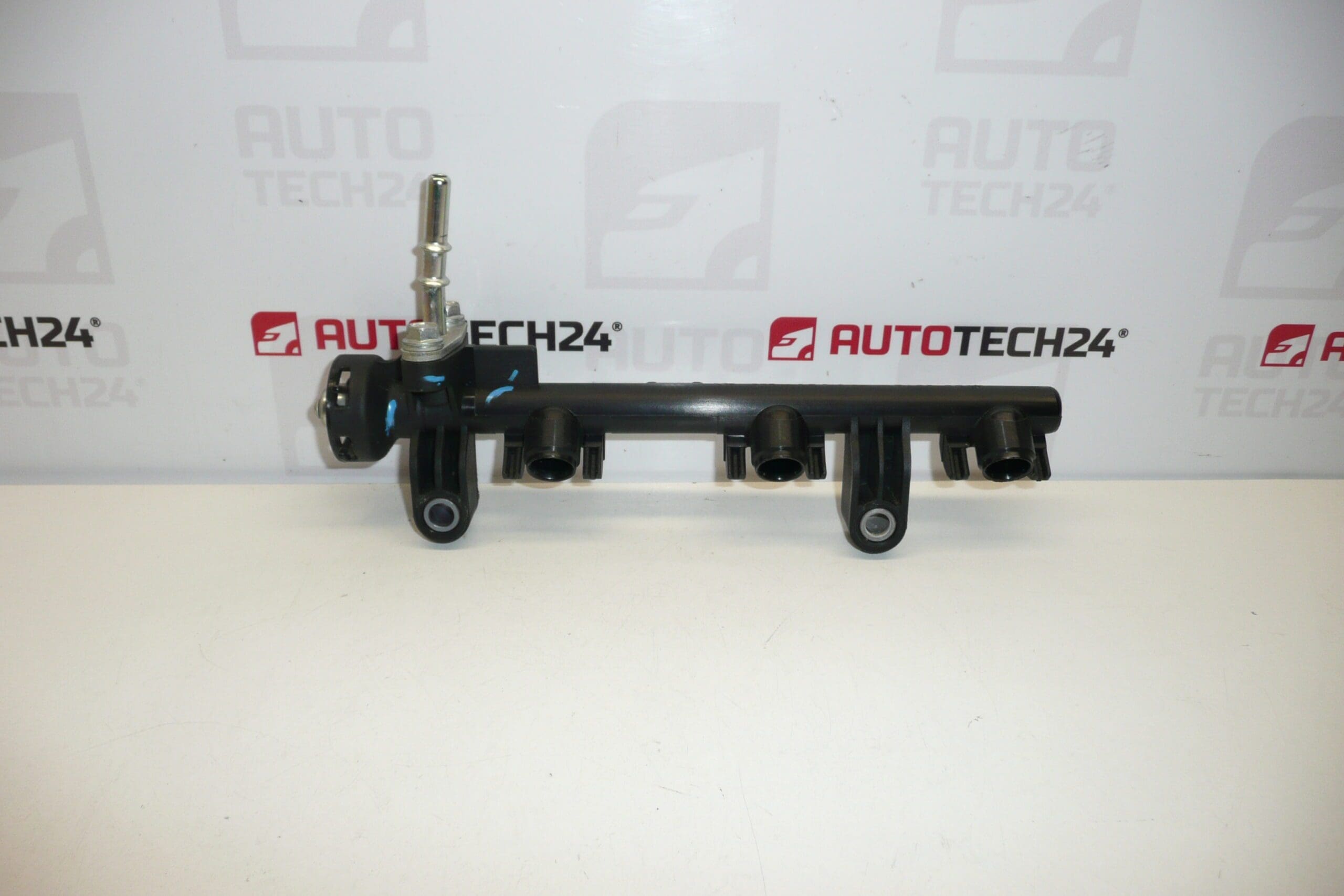 Ruiskutusramppi Citroën Peugeot 23814-0Q010-A 1579JP