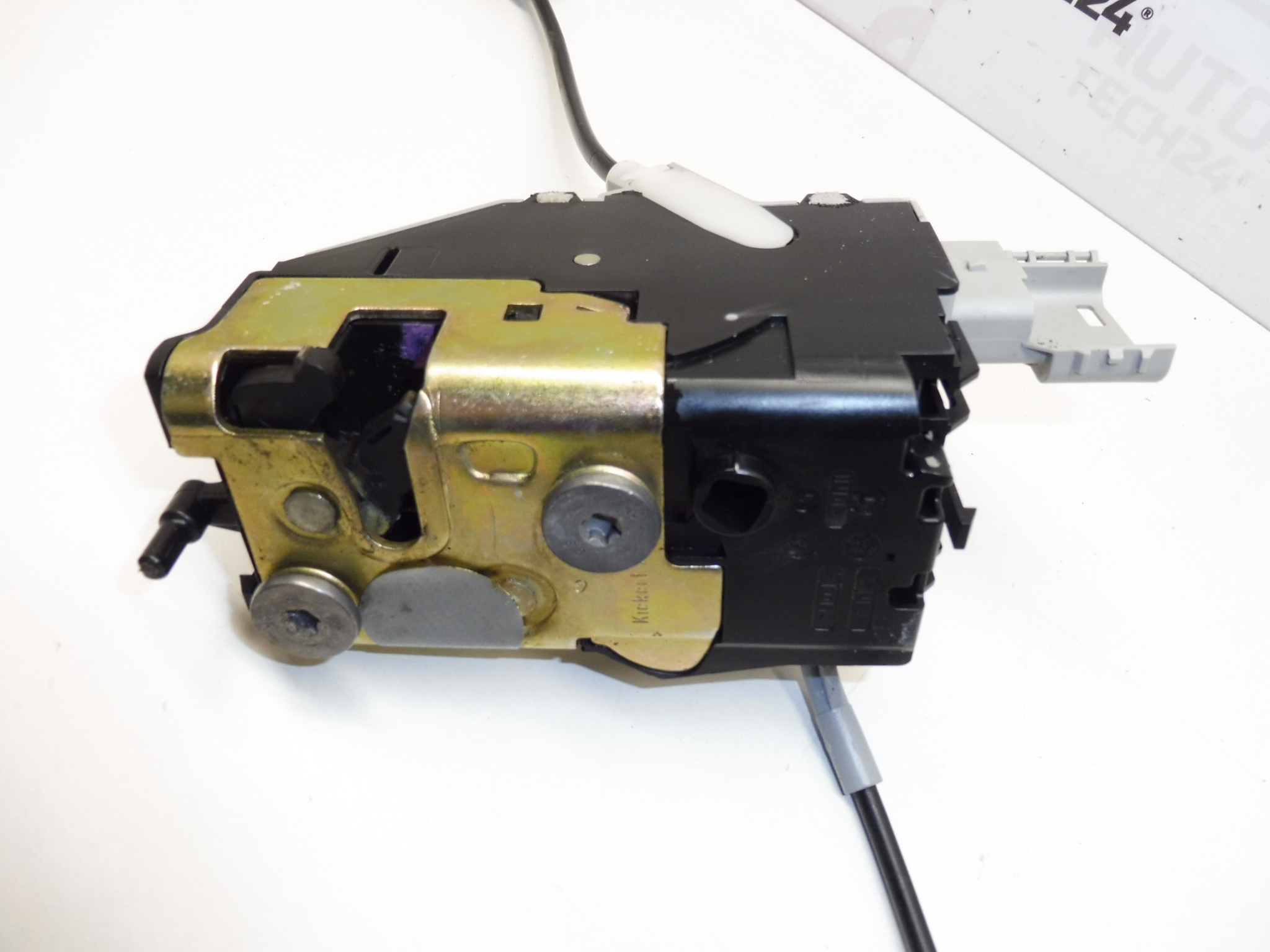 Vasen takaoven lukko Citroën C4 5-ovinen 9681337180 9137Q3