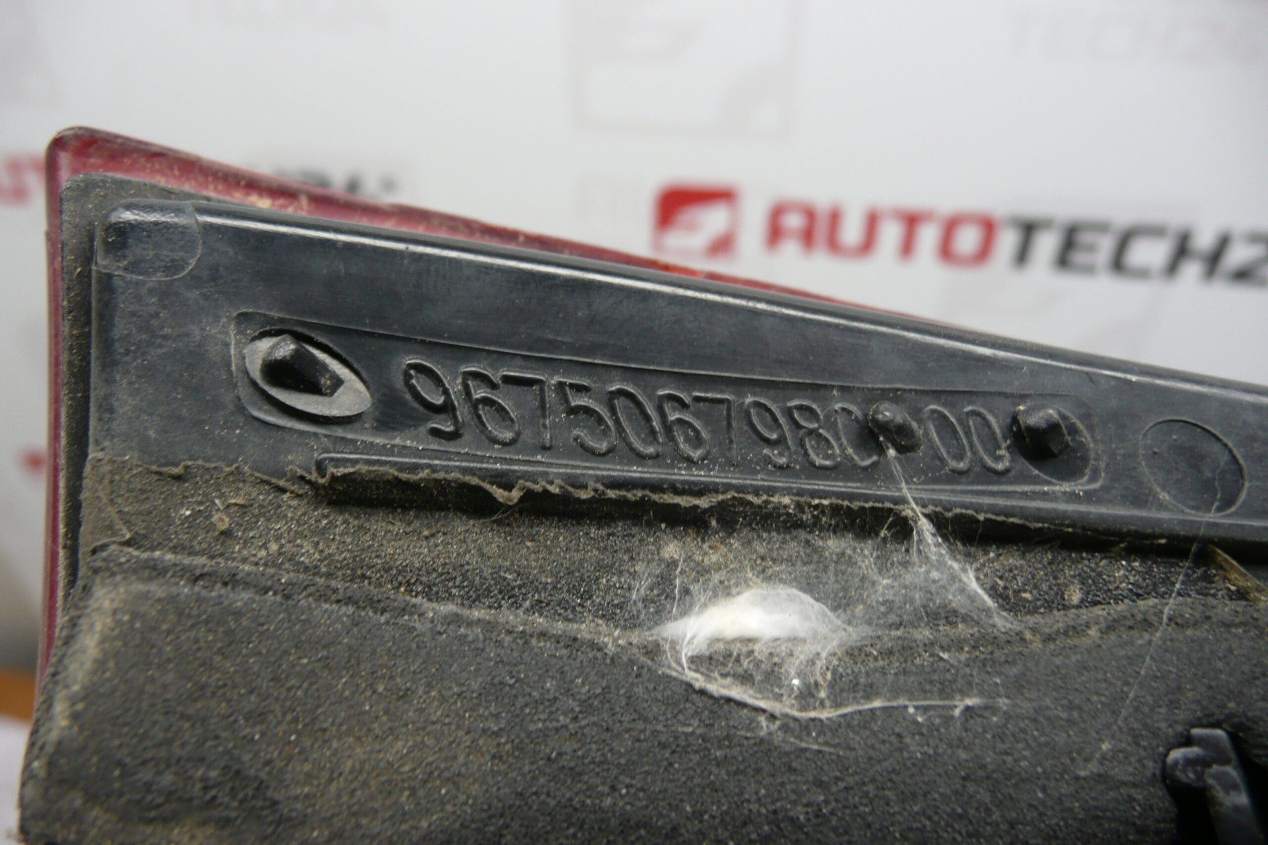 Vasen takavalo sisustus Citroën C5 X7 9675067980 6350LW