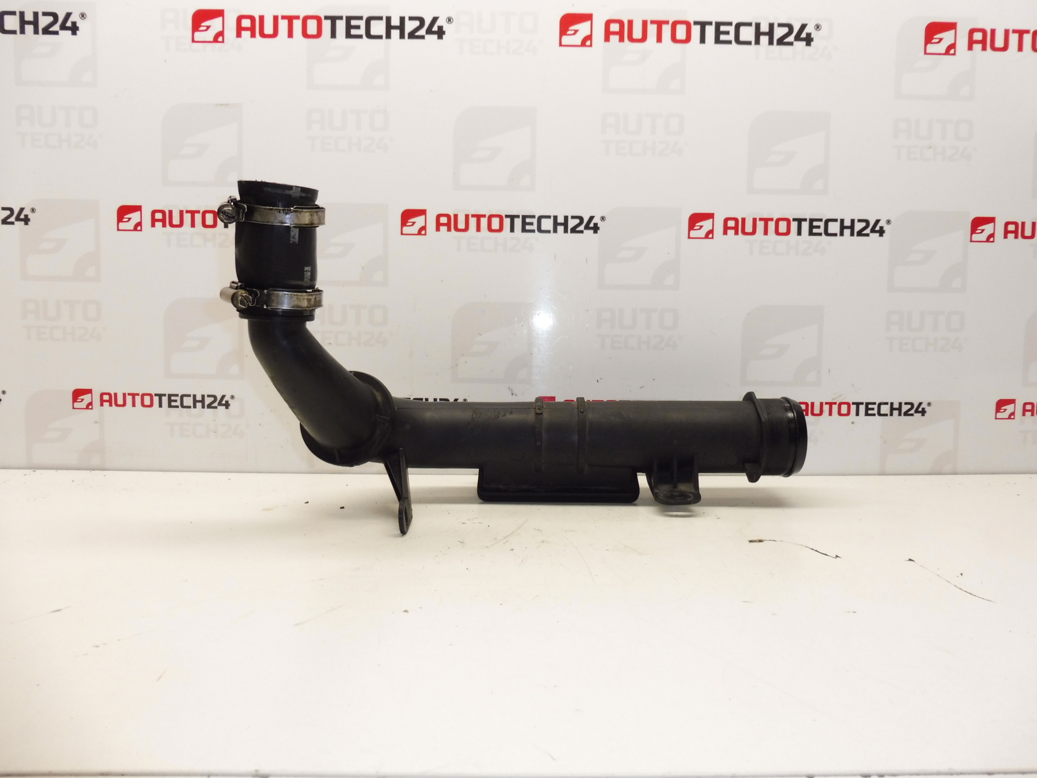 Citroën Peugeot 2.0 HDI 0382H2 turboilmaliitäntä