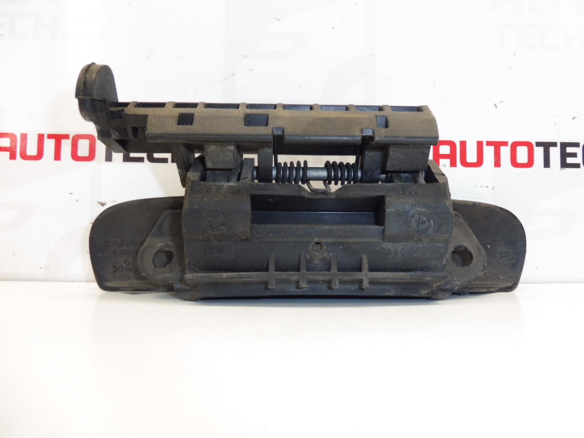 Vasen takaoven kahva Citroën Xsara 96334567 96334571 9101N0