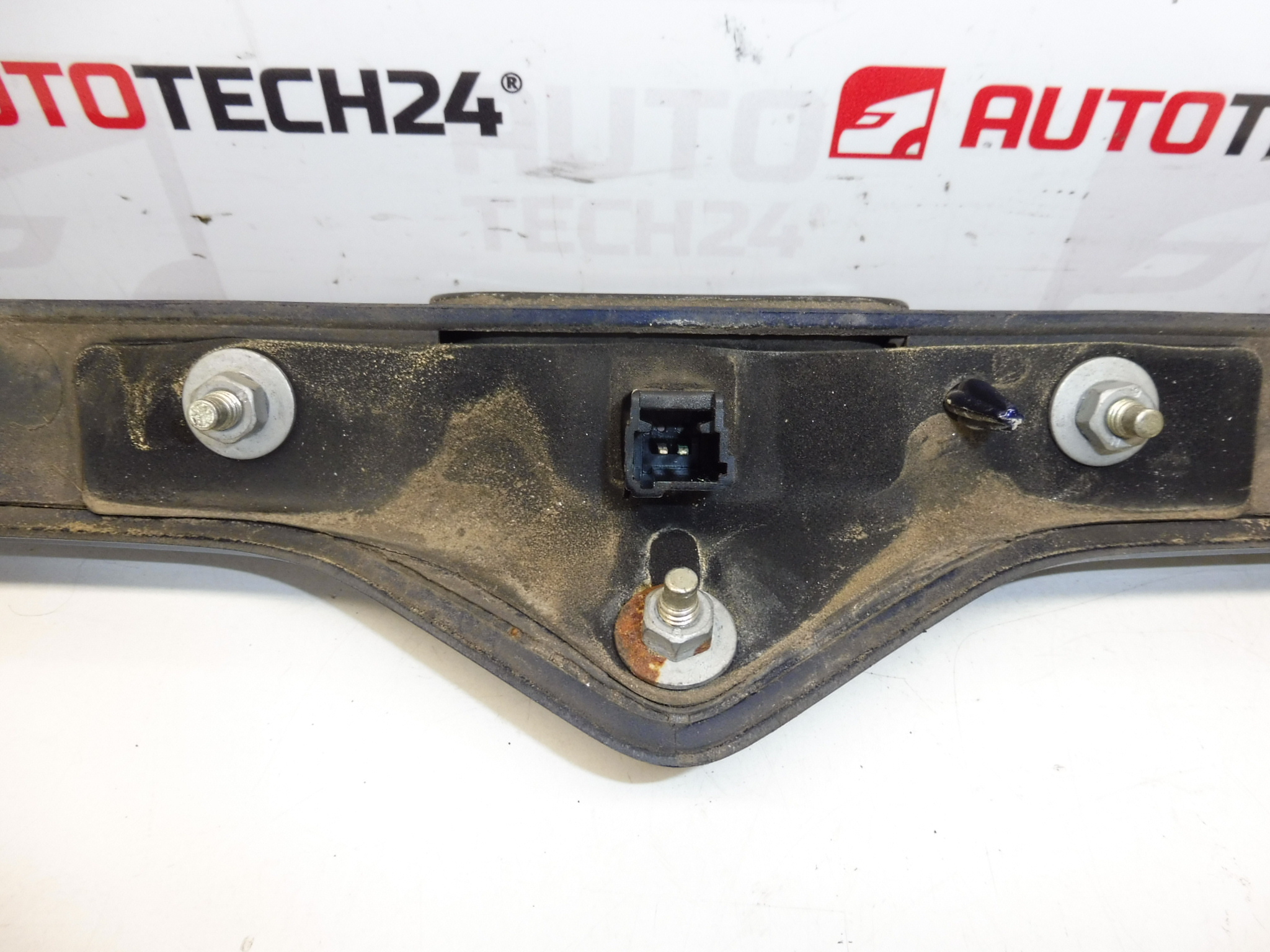 Takaluukun kahva Citroën Xsara II Kombi KPUC 9636077177 8742A6