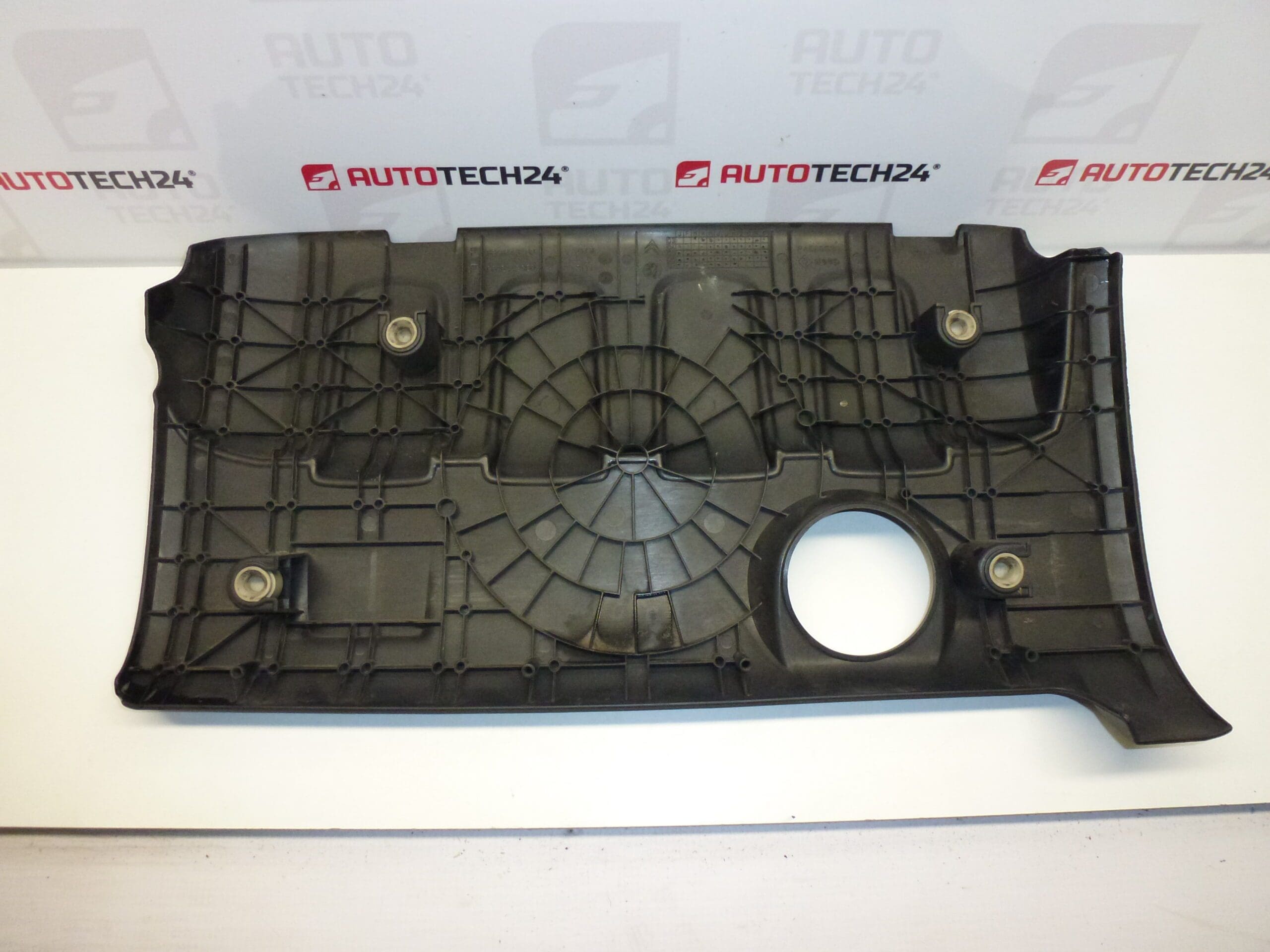 Moottorin kansi 1,4 16 V KFU Citroën 9648443480 9648442980 013754