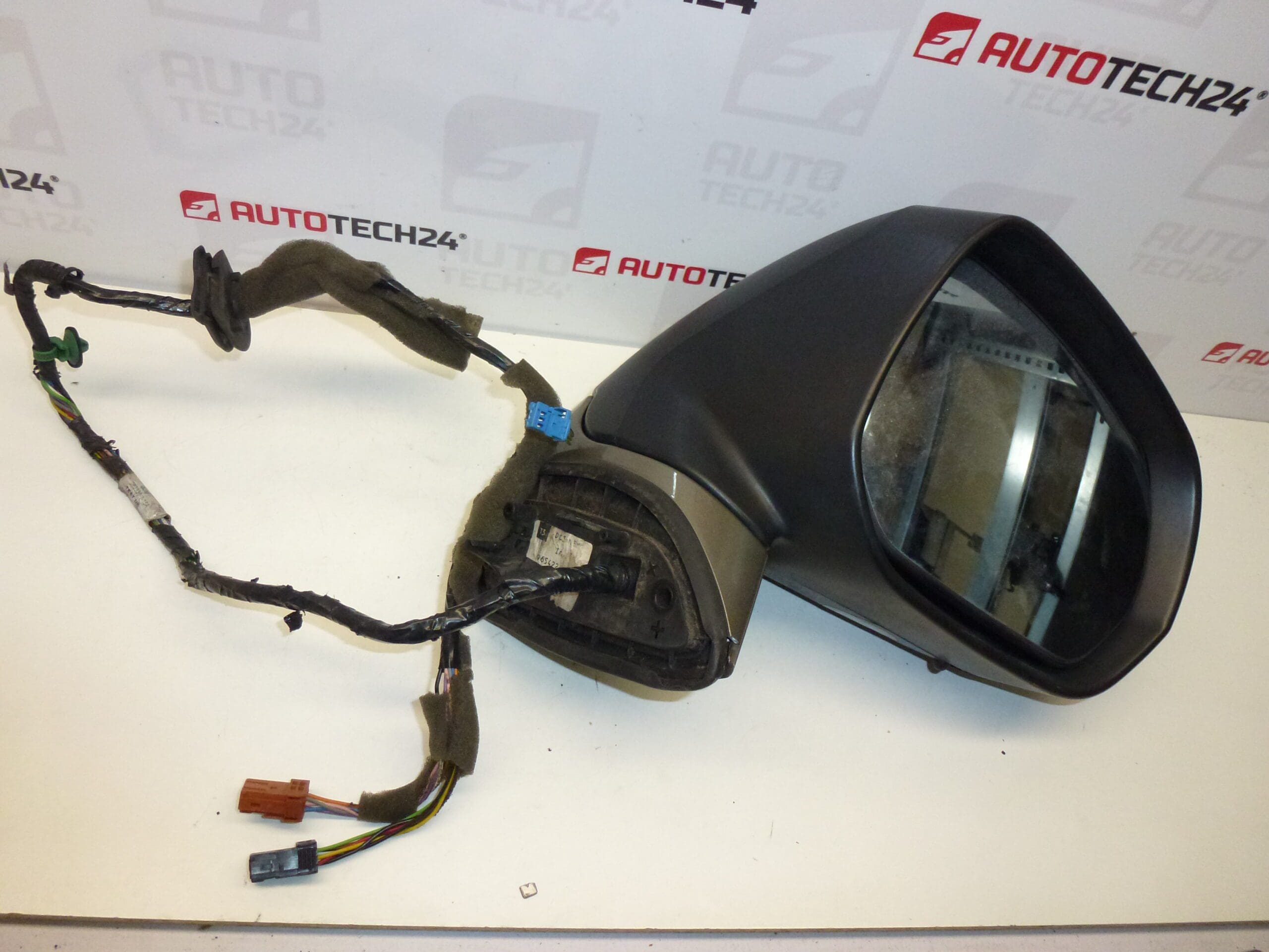 Oikea peili Citroën C4 Picasso 96542245XT 8153H3