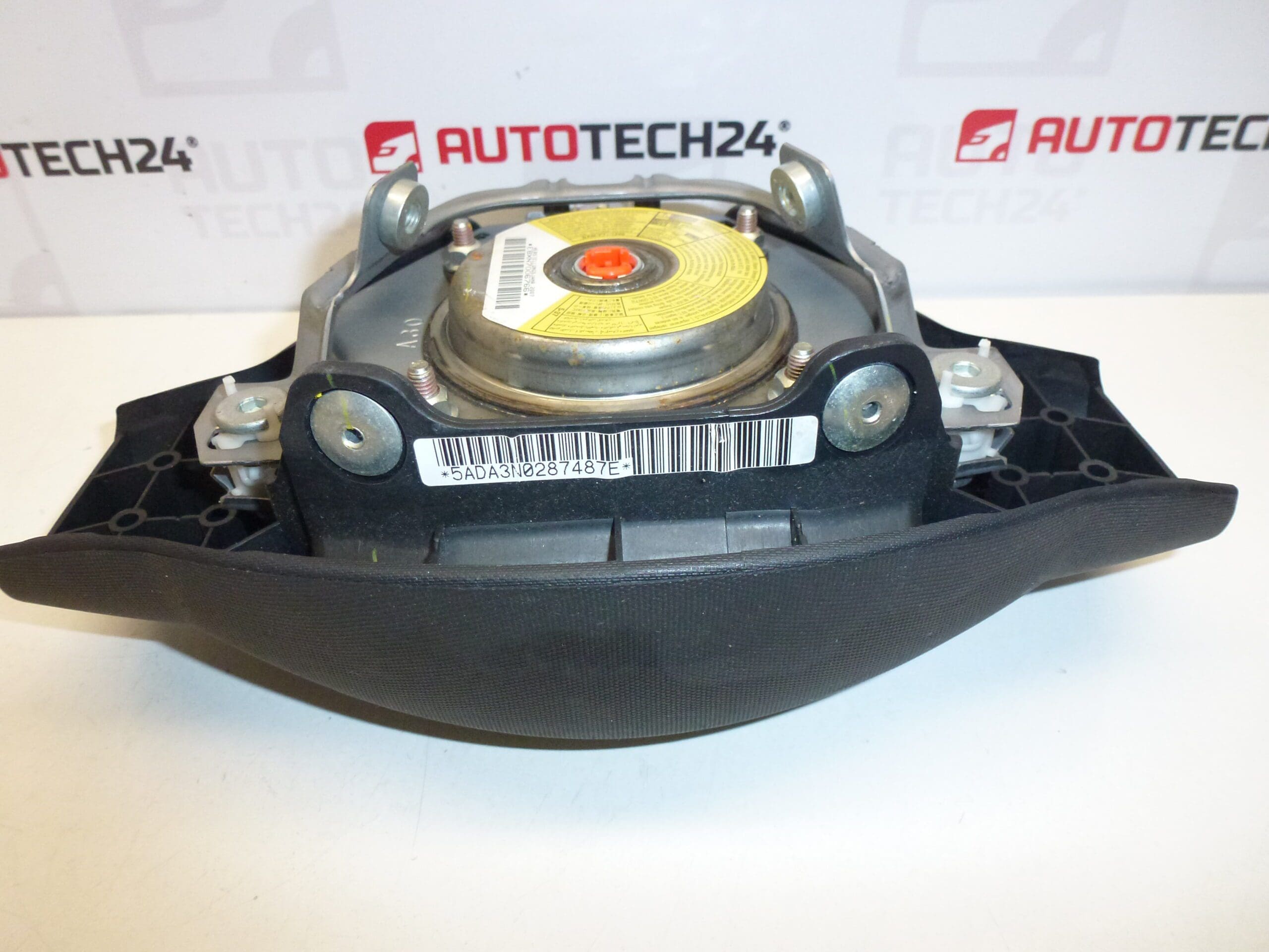 Kuljettajan turvatyyny Citroën C1 vuodesta 2012 16083643ZD