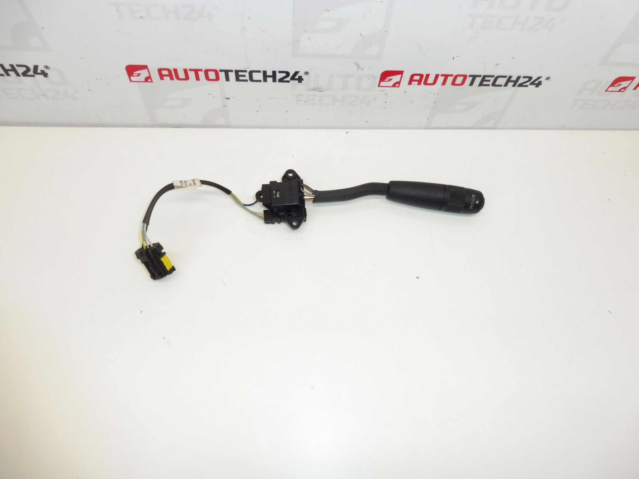 Autoradion kuljettaja Citroën Peugeot 96391088ZL 6239K4