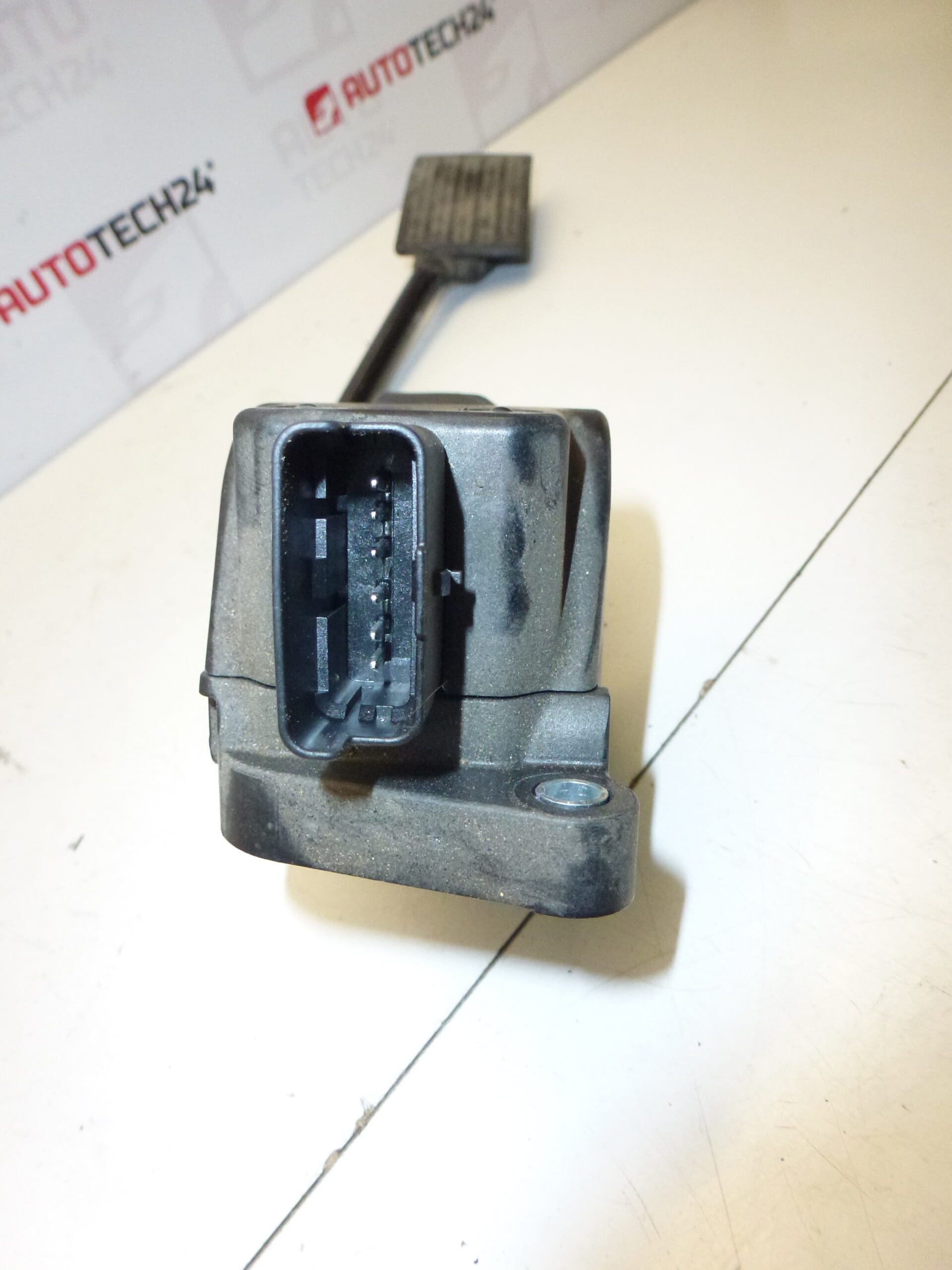 Kaasupoljin Citroën Peugeot Bosch 0280755159 9686212980 1601EP