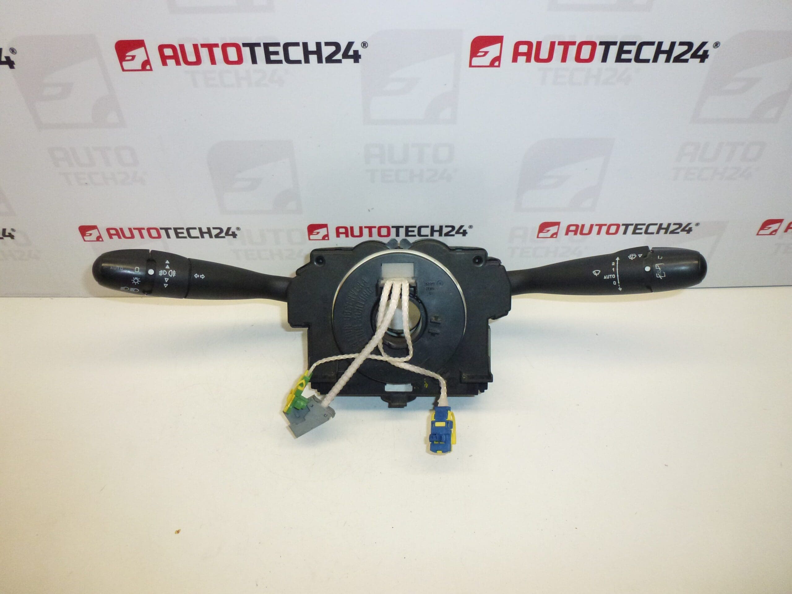 Citroën Peugeot 96477543XT 6242F5 vipuvivut