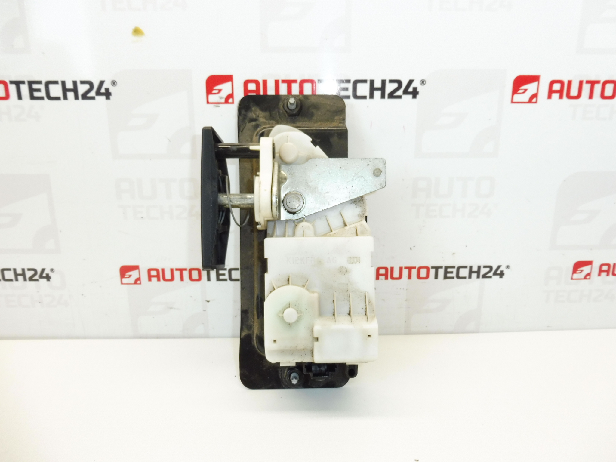 Peugeot 607 tavaratilan lukkolaskuri 865428 865429