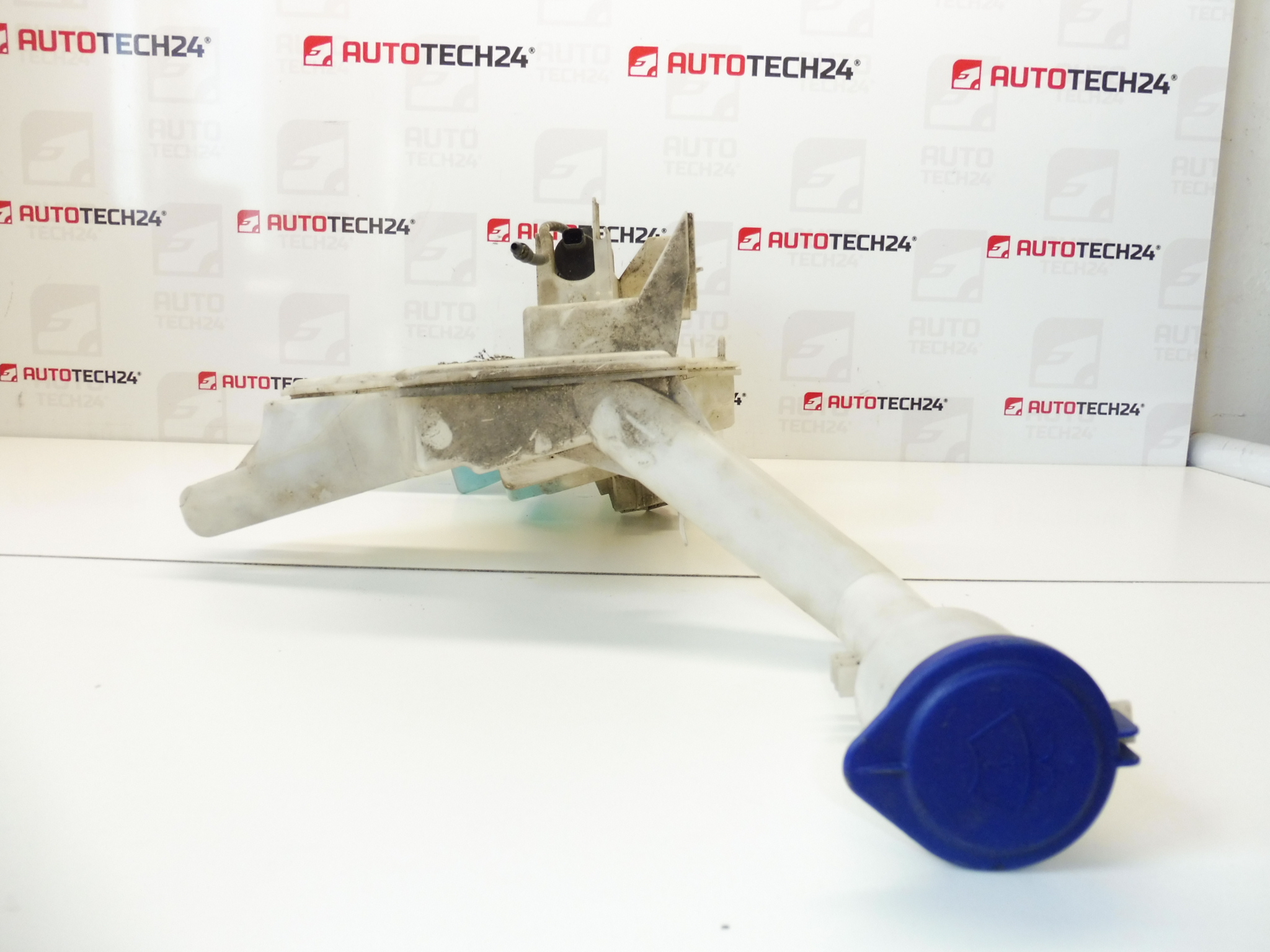 Pesusäiliö Citroën C5 X7 9683488280 9682177680 9683486480 6431L1