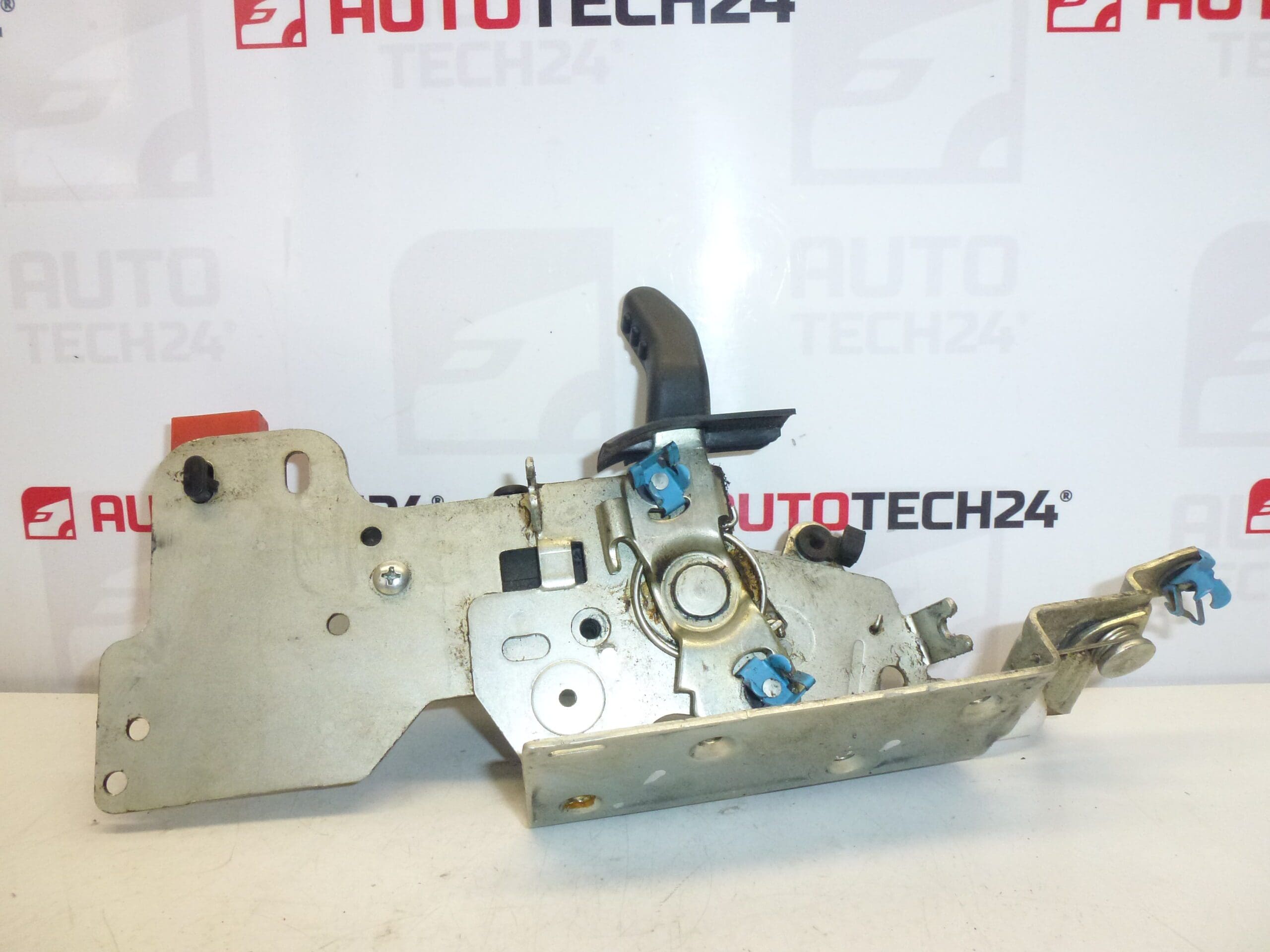 Vasemman siiven oven lukko Citroën Berlingo II 8726F5