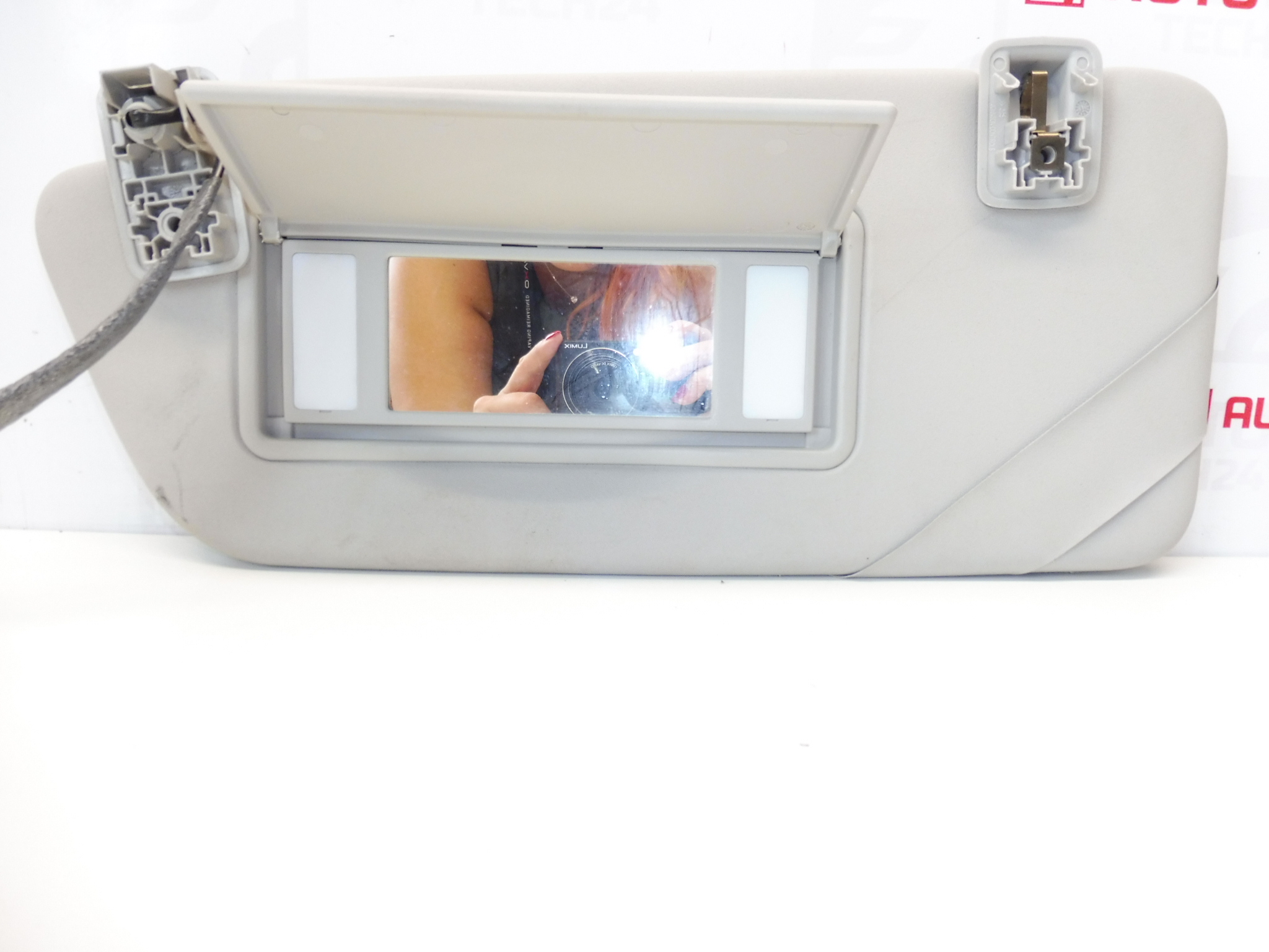 Aurinkosuoja Peugeot 308 vasen 8143VR 16115131BJ