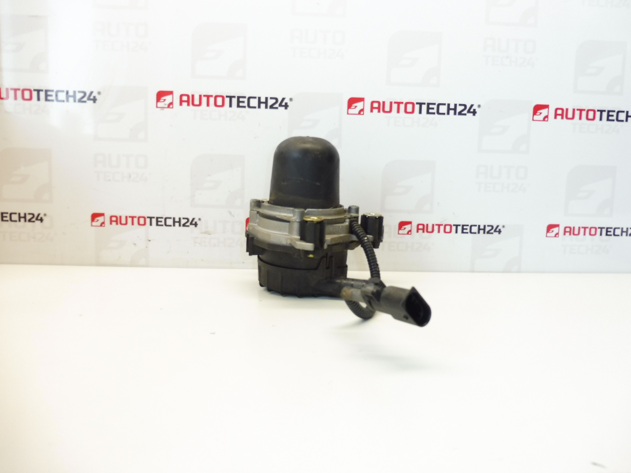 Ilmapumppu Citroën Peugeot 9653340580 1618E4 1628FX