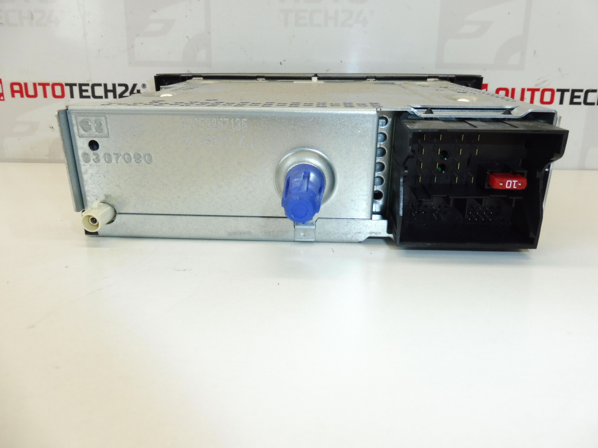 CD-autoradio Continental RD4N1M Peugeot 308 96766652XH 6574QR