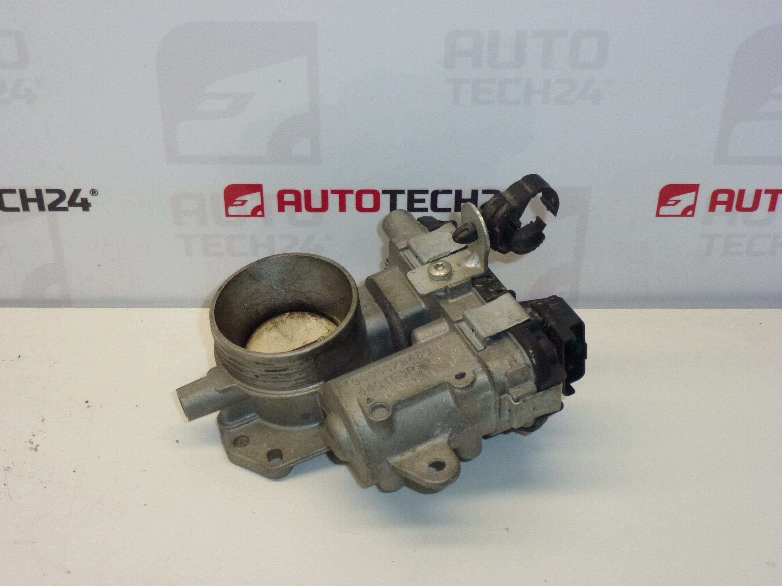 Kaasuventtiili Citroën Peugeot 1.4 9685879480 163667