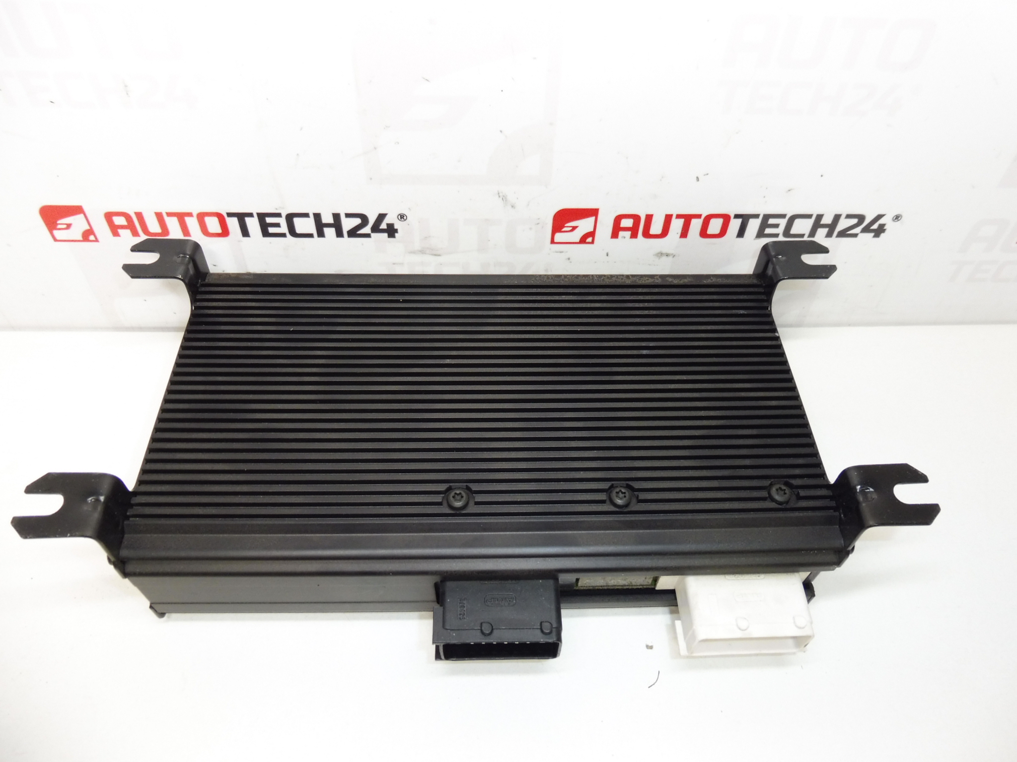 Vahvistin JBL Citroën Peugeot 9651623780