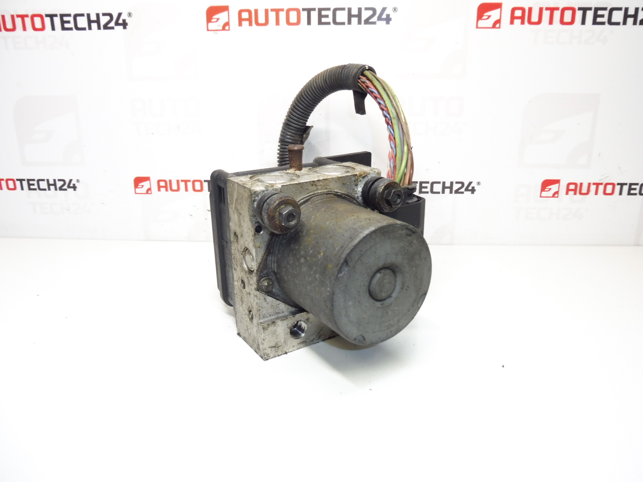 ABS ESP pumppu Bosch Citroën Peugeot 9666040380 0265951121