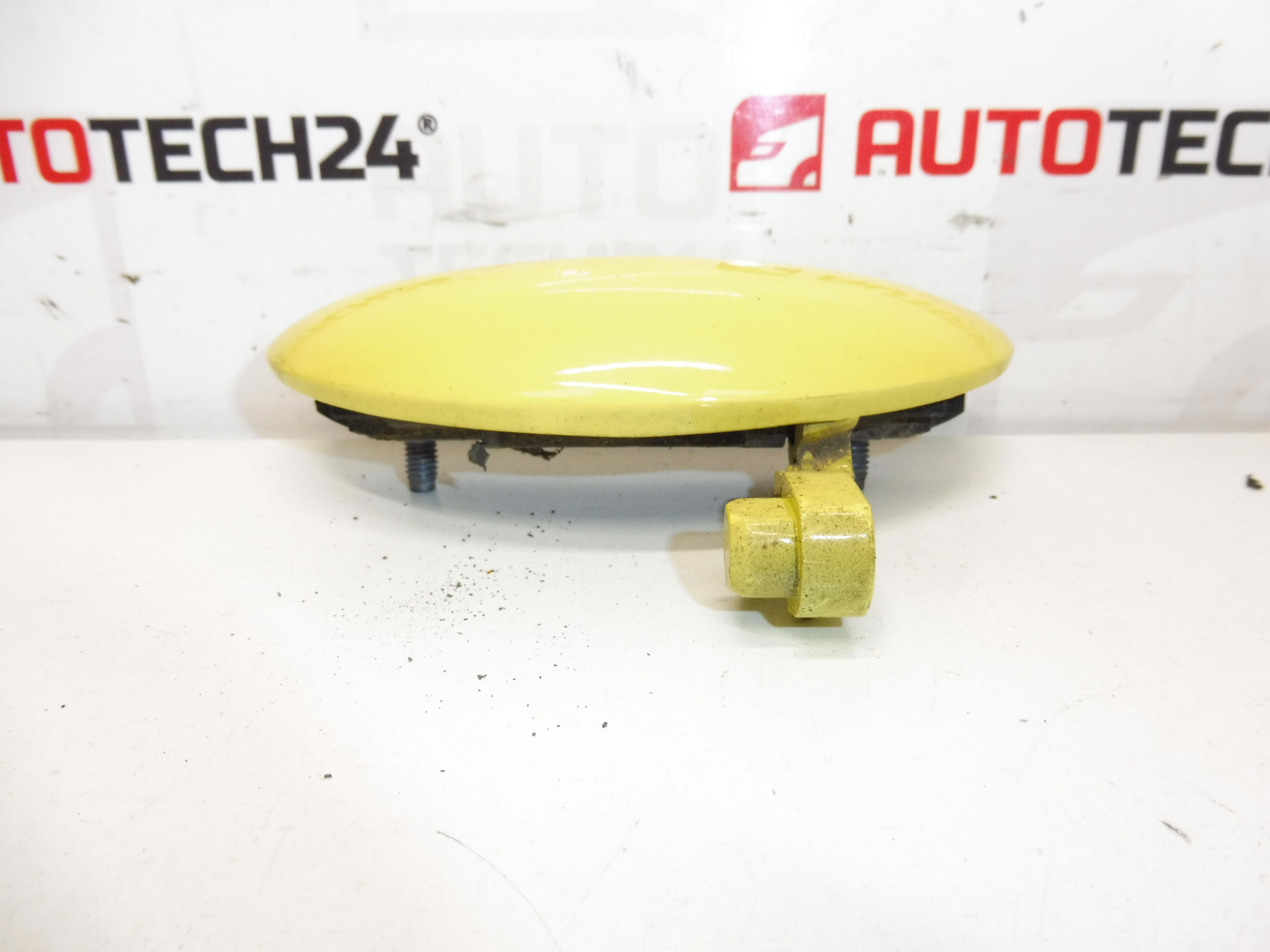 Oikea takaoven kahva KBL Citroën C1 Peugeot 107 9101AN