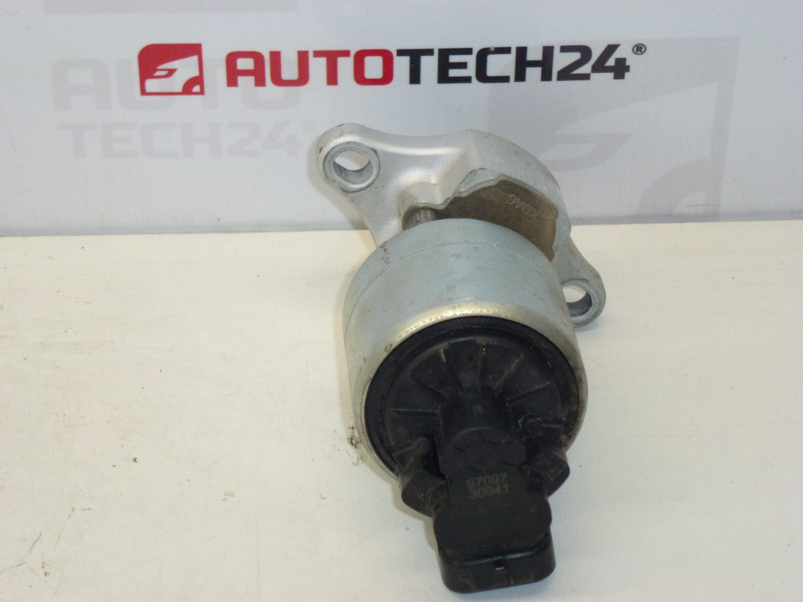 EGR-venttiili 1.8 16V Citroën Peugeot 1928JF