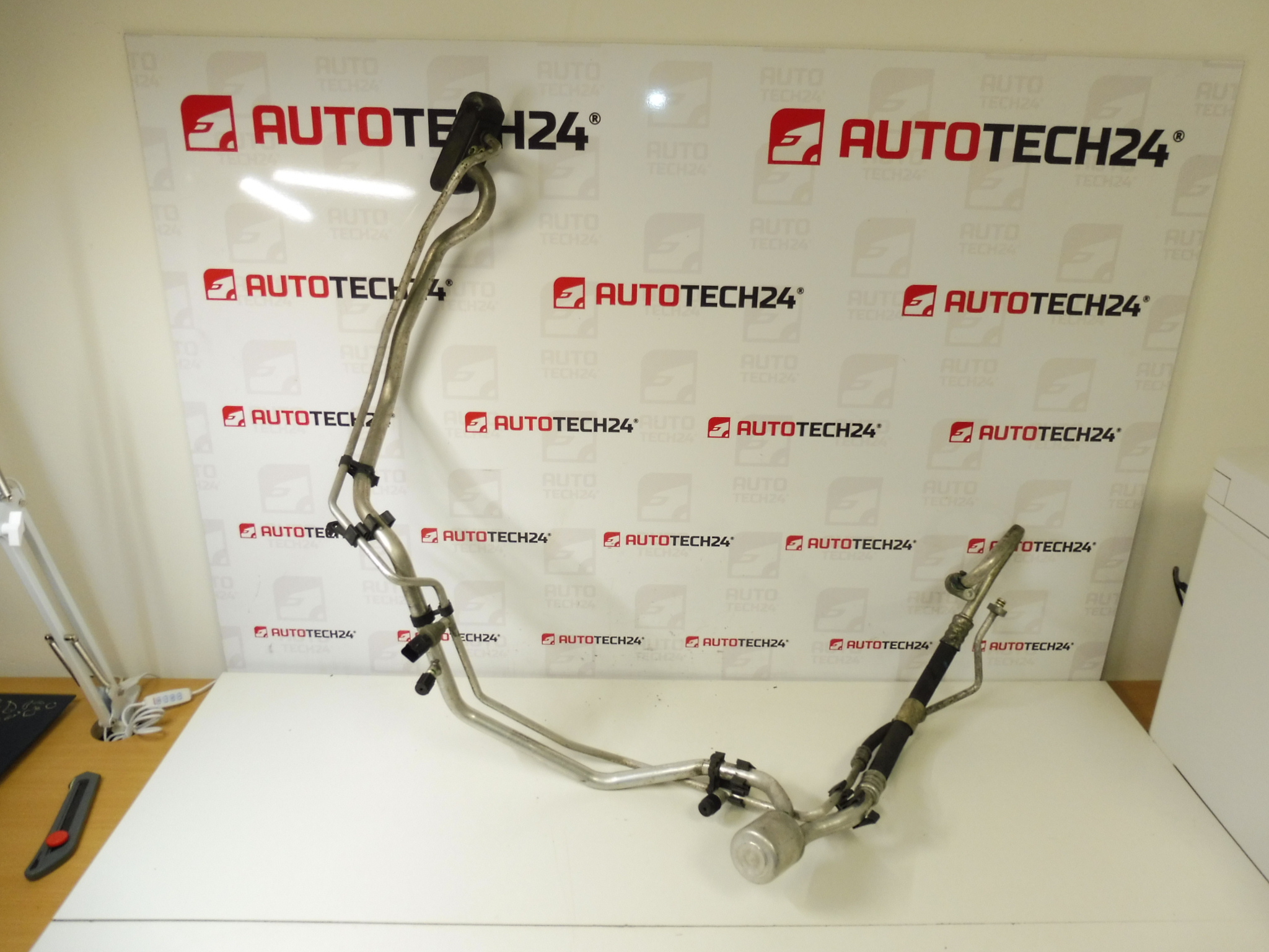 Ilmastointiputki Citroën C4 Peugeot 307 9650628280 6460QJ