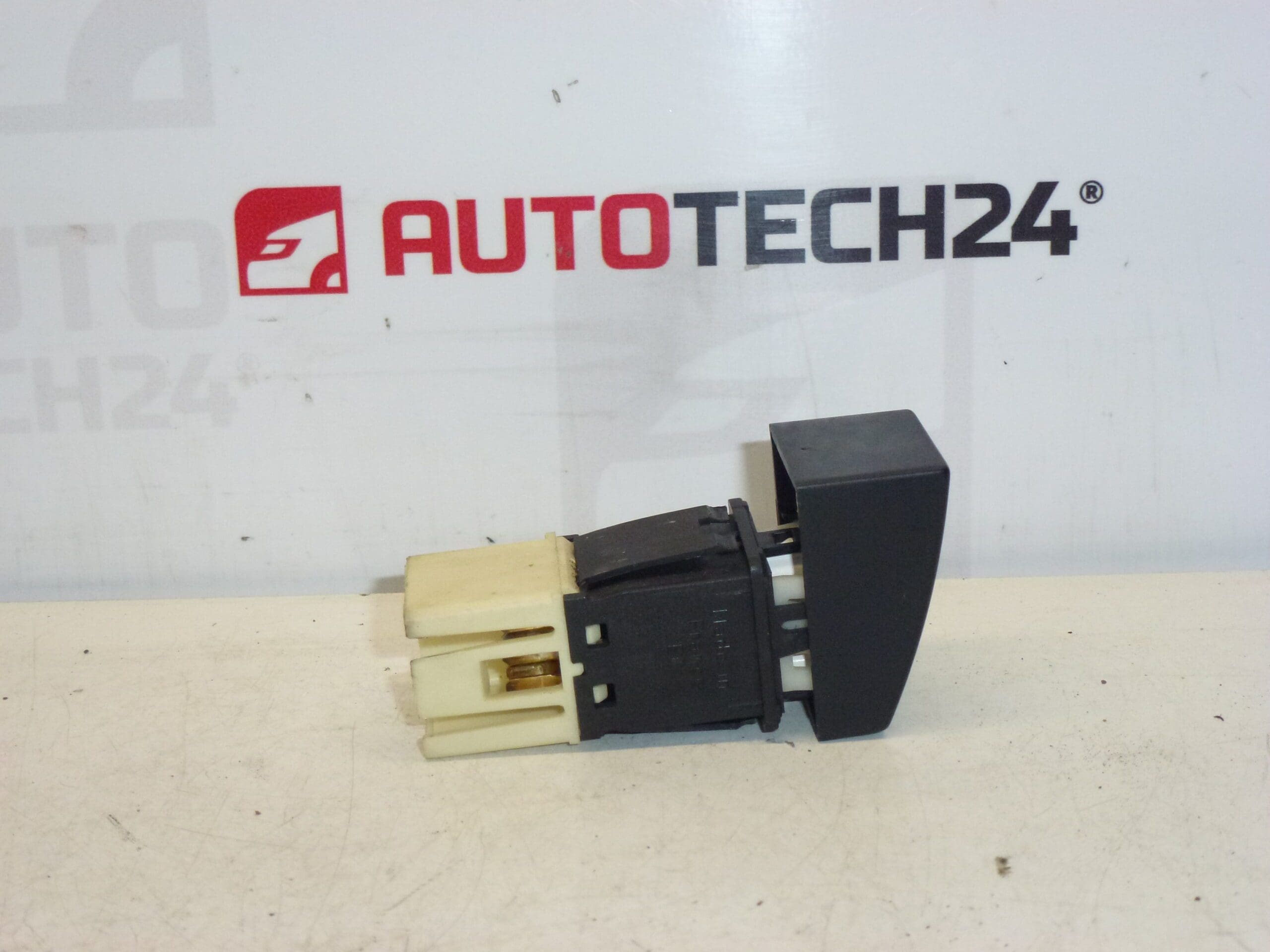 ESP-kytkin Peugeot 406 6554K6