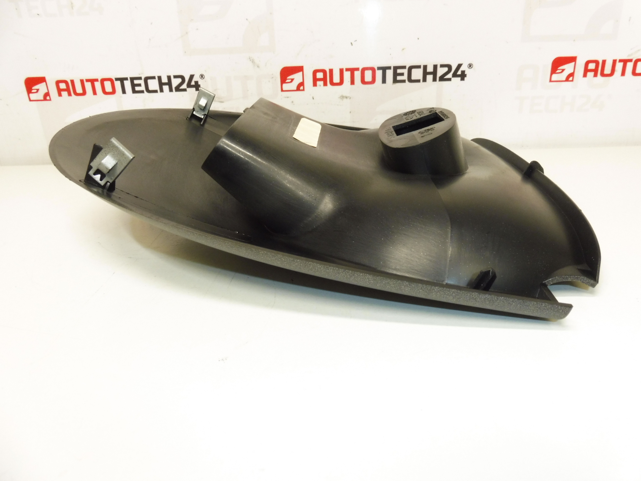 Peugeot 206 kojelautapaneeli 9637385877 8203YQ