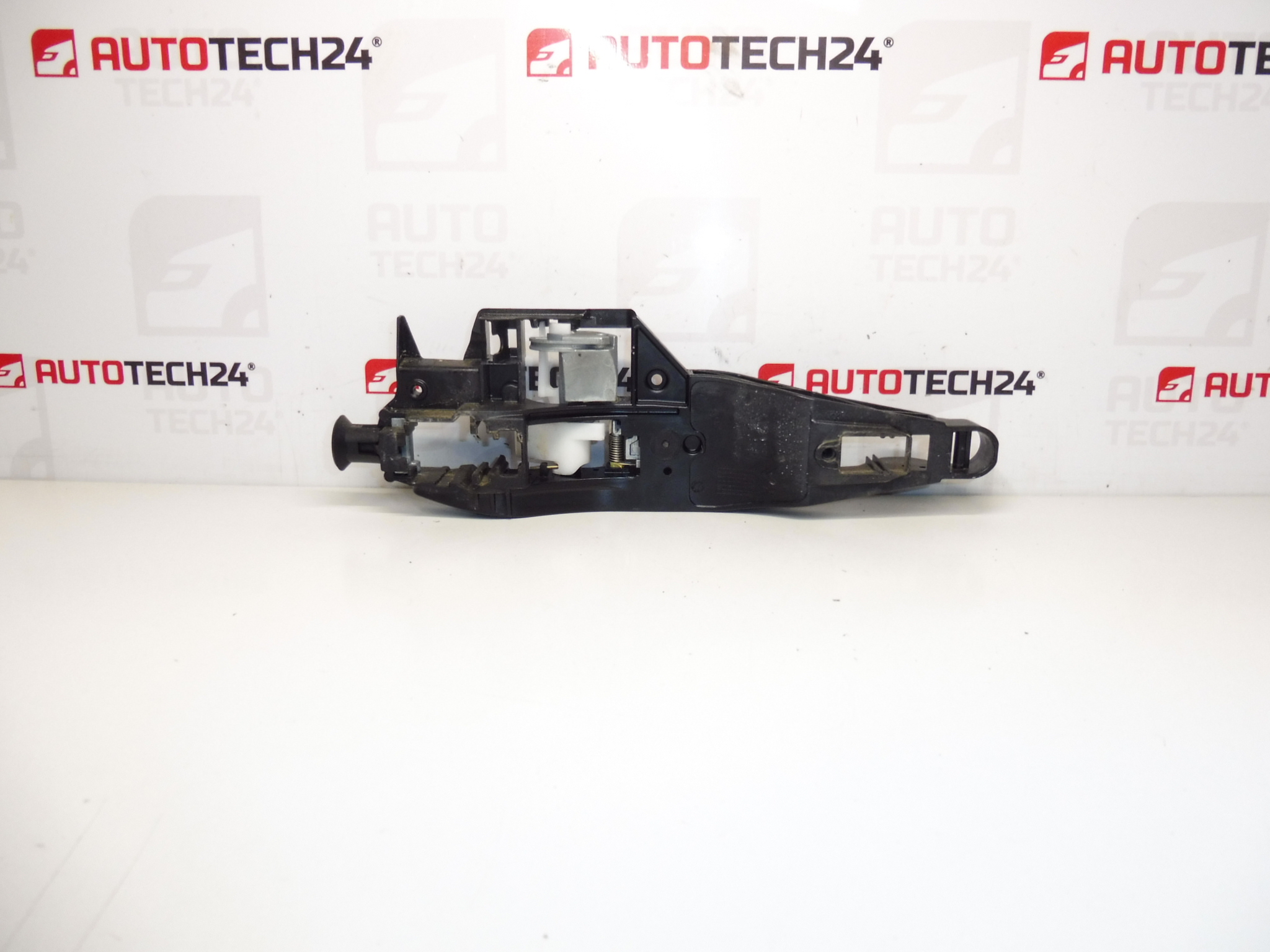 Citroën C3 Picasso oikean takaoven kahvan kiinnitys 9109E7