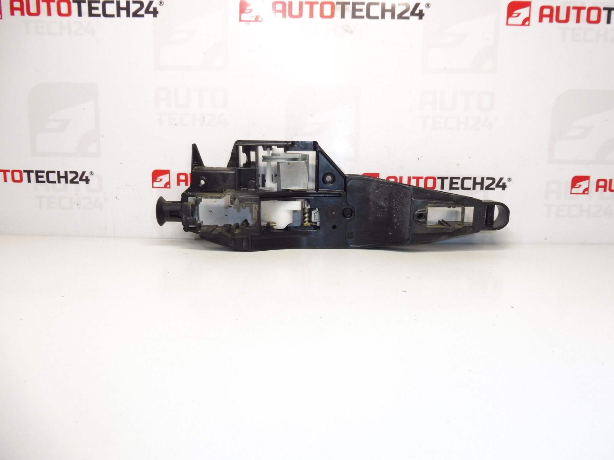 Citroën C3 Picasso vasemman takaoven kahvan kiinnitys 9109E8