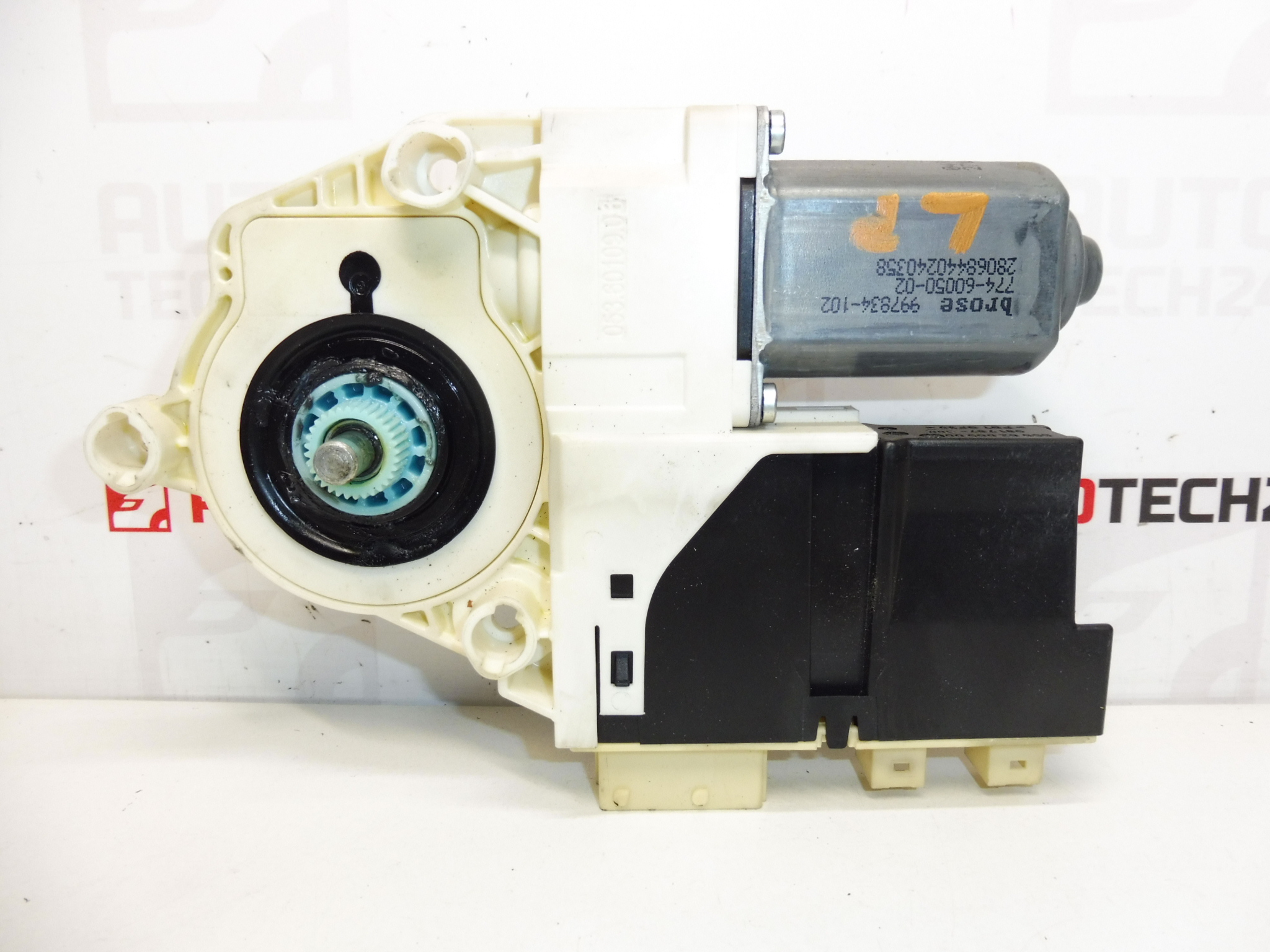 Vasen etuikkunan moottori Citroën Peugeot 1400794780 9221AG