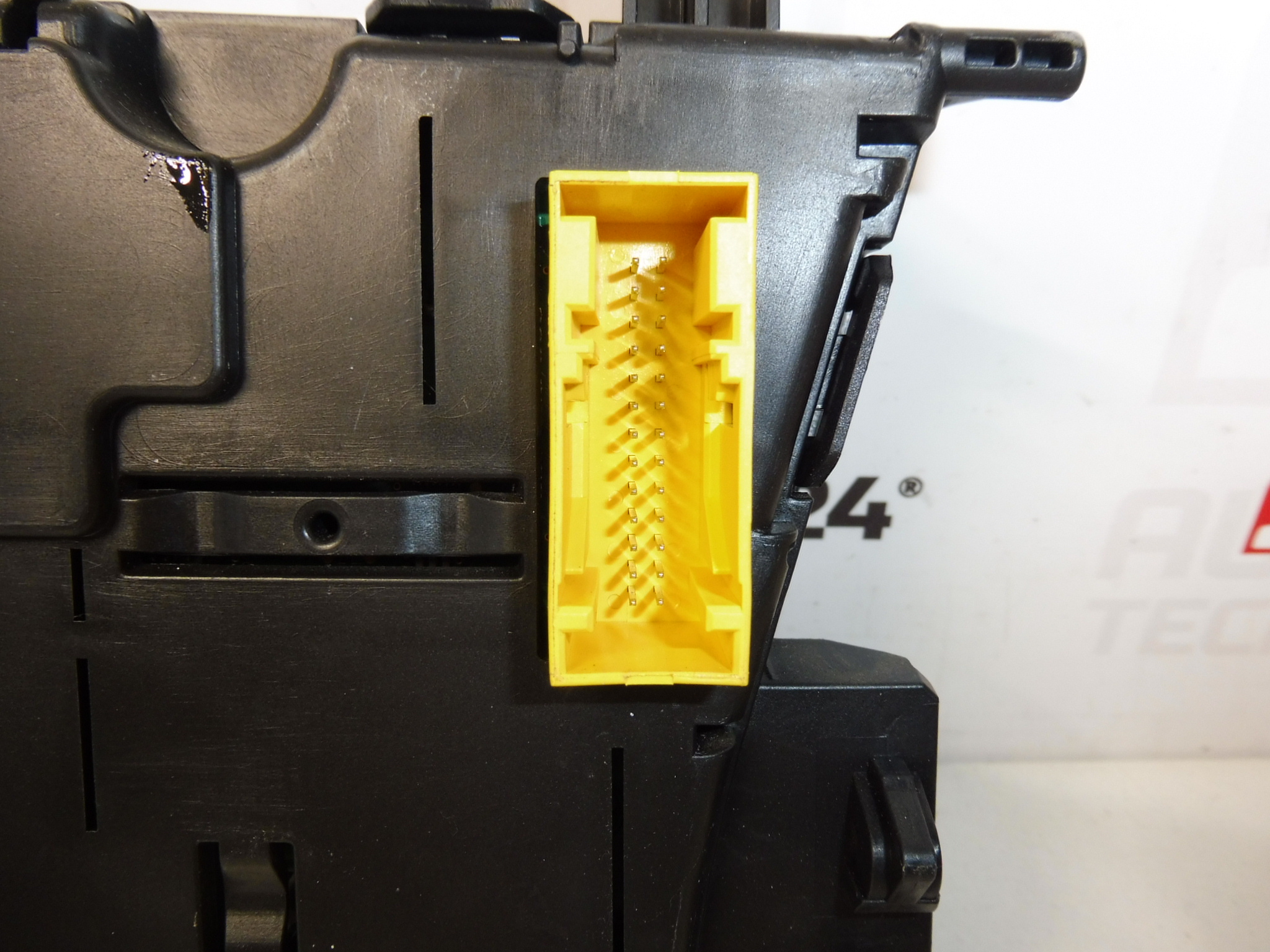 Nopeusmittari Citroën C4 Picasso 300 tuhat km 9663755980-D-00 6103T9