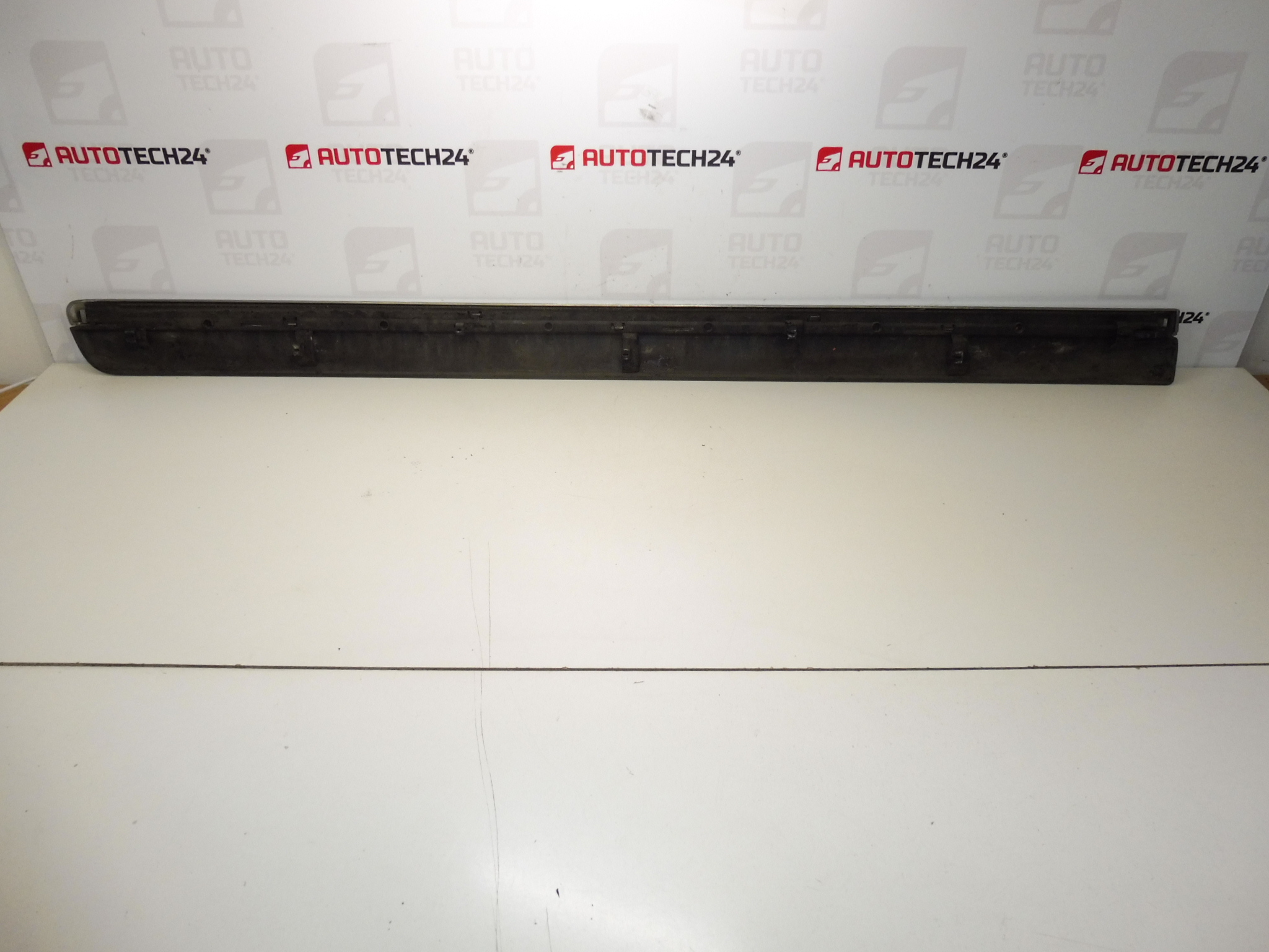 Vasen takaoven lista Citroen C8 Peugeot 807 EZW 1401029977 8546W2